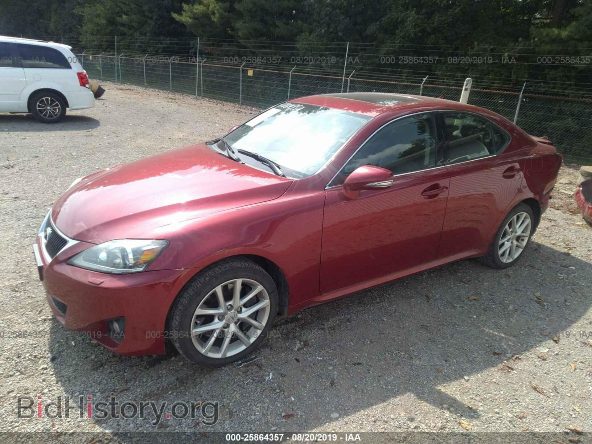 2011 LEXUS IS - VIN: JTHCE5C21B5000960 - Фото 2