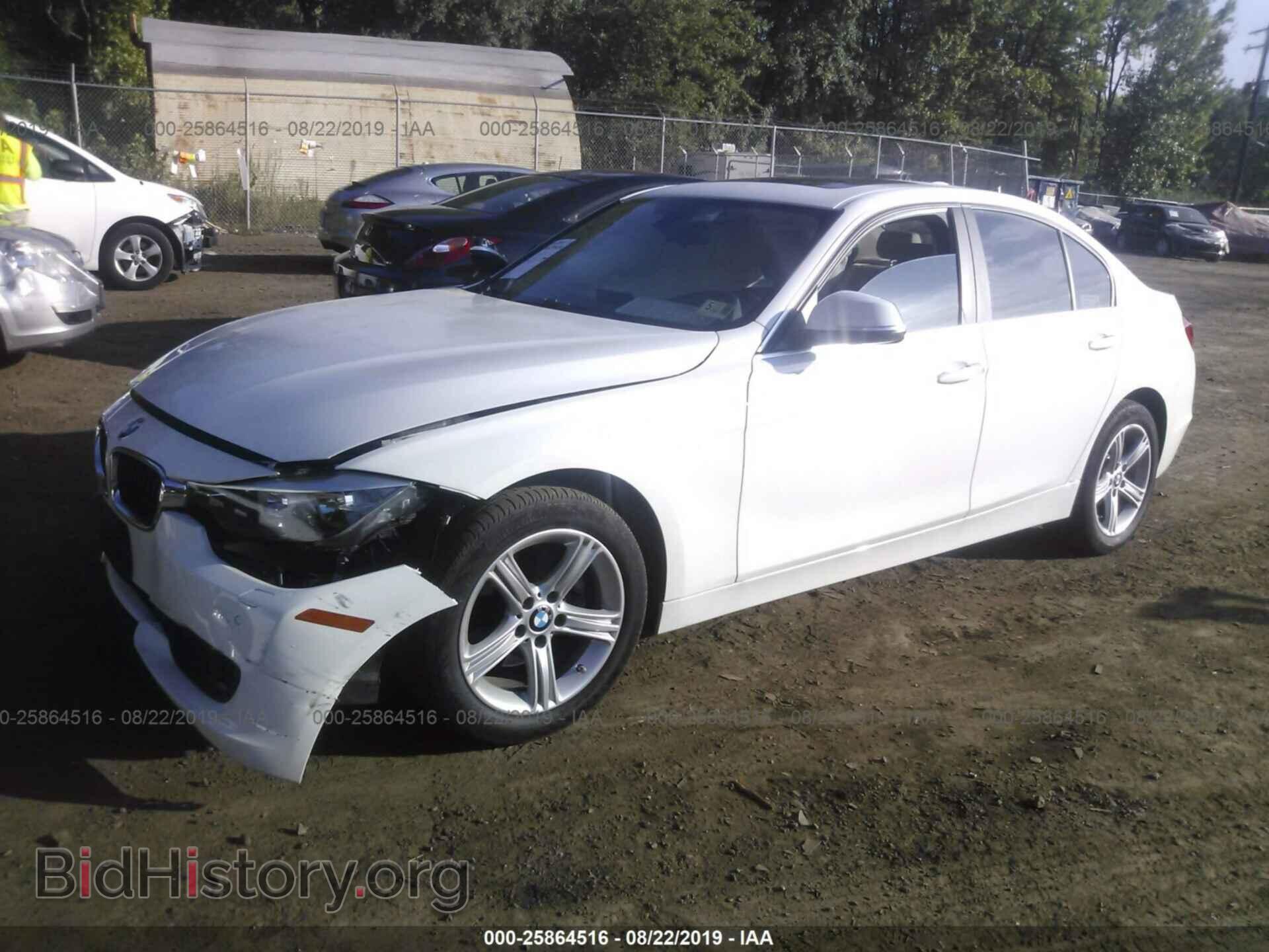 2015 BMW 328 - VIN: WBA3B5G5XFNS12726 - Фото 2