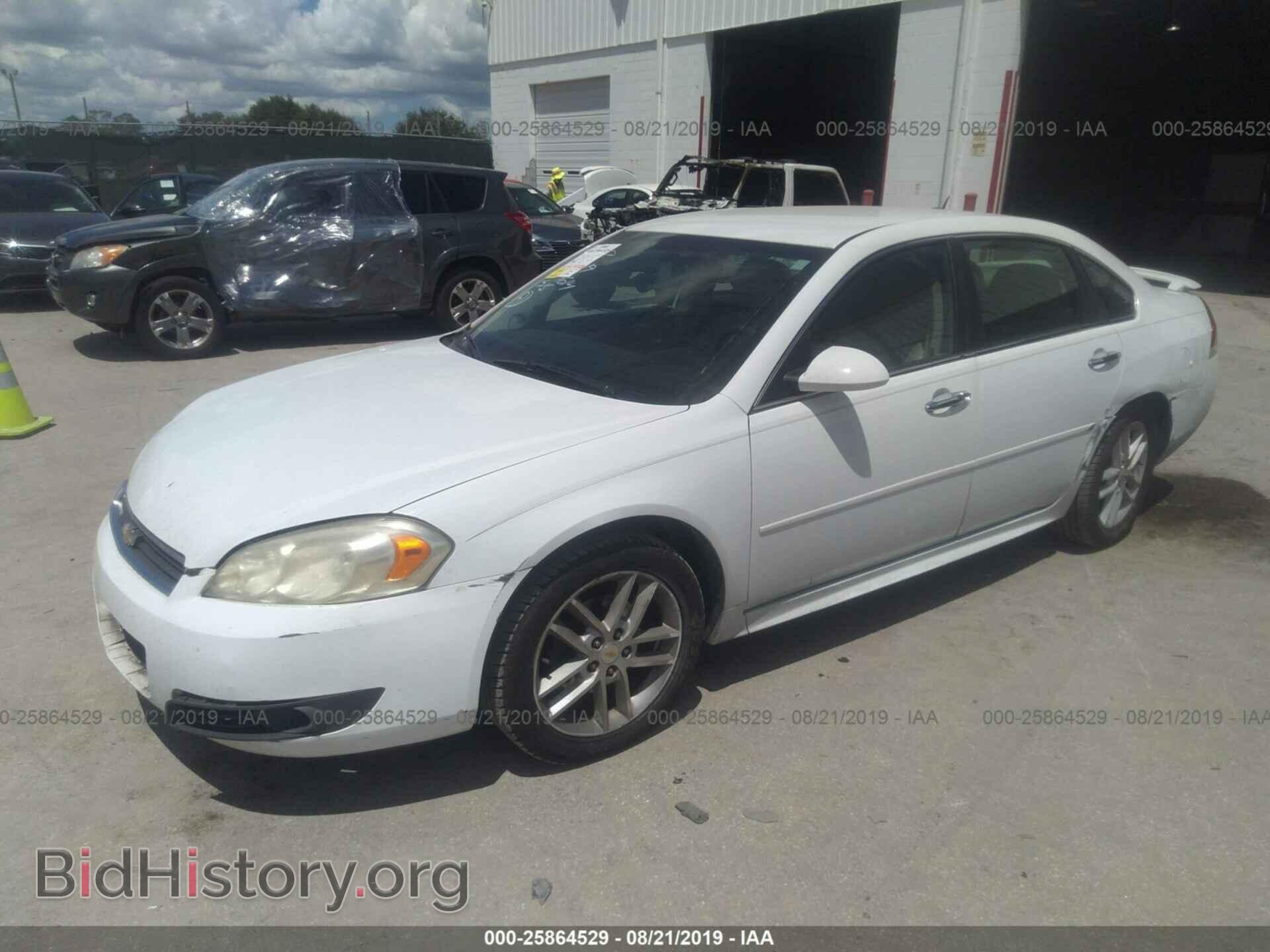 2011 CHEVROLET IMPALA - VIN: 2G1WC5EM8B1238558 - Фото 2