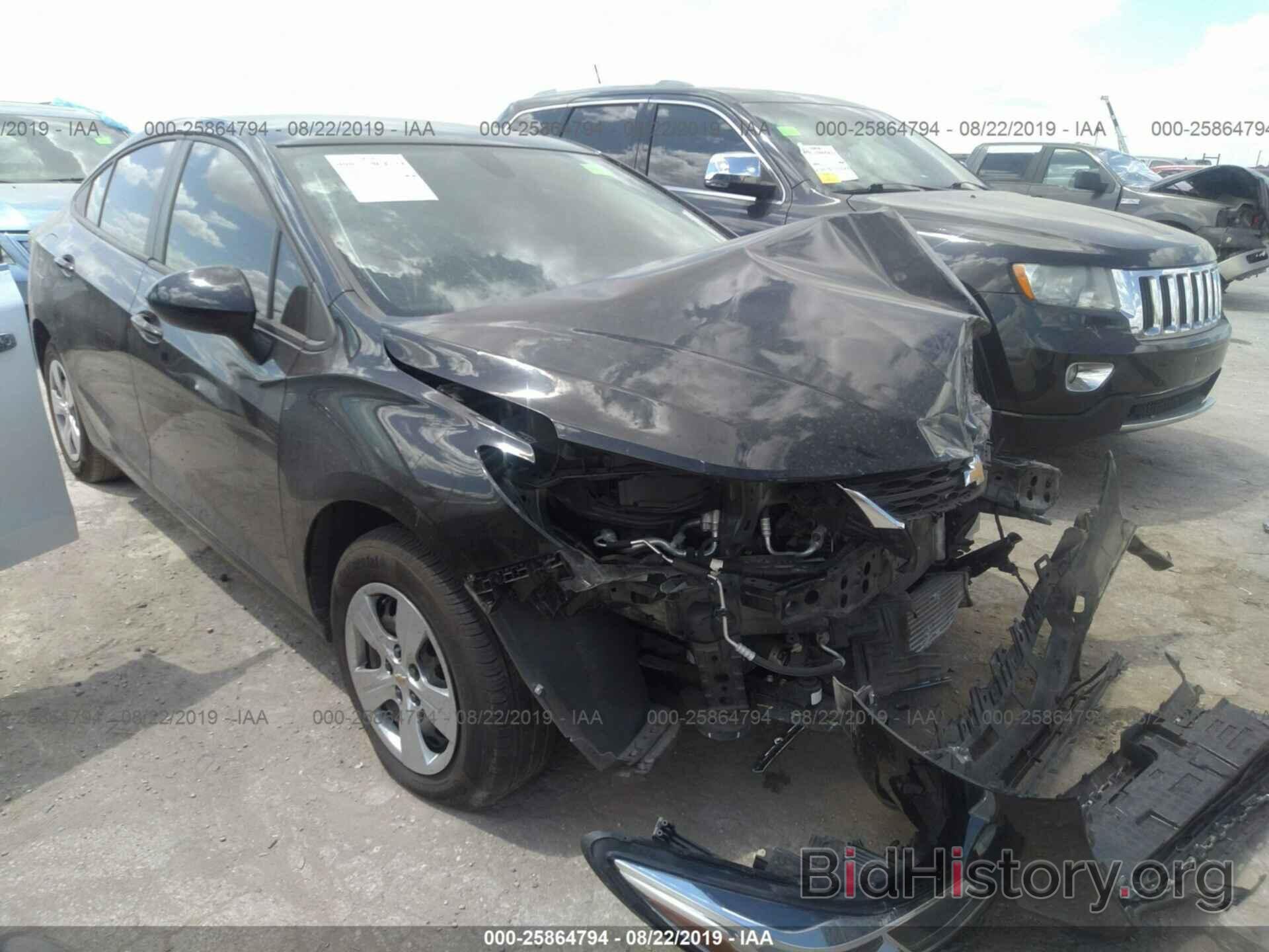 Photo 1G1BC5SM8J7124709 - CHEVROLET CRUZE 2018