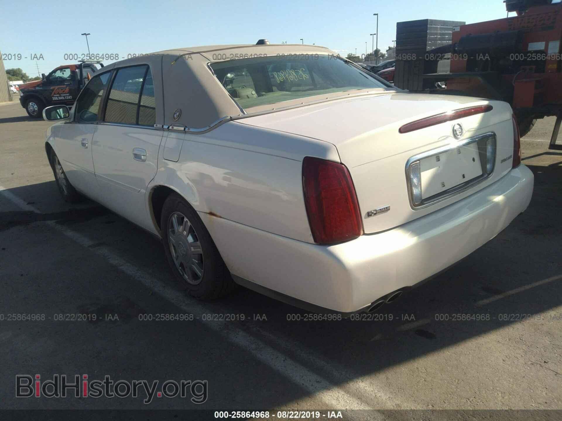 2004 CADILLAC DEVILLE - VIN: 1G6KD54Y64U147970 - Photo 3