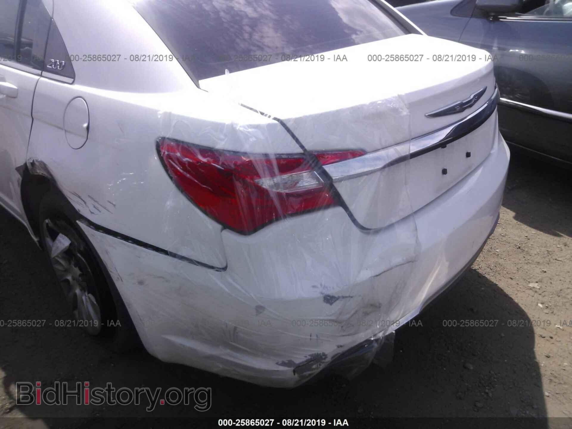 2013 CHRYSLER 200 - VIN: 1C3CCBAB1DN642482 - Фото 6