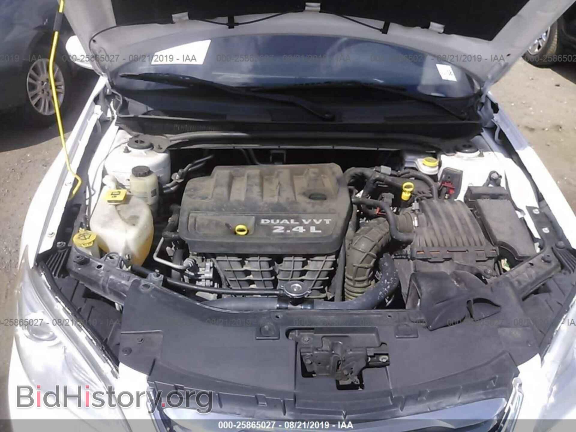 2013 CHRYSLER 200 - VIN: 1C3CCBAB1DN642482 - Фото 10