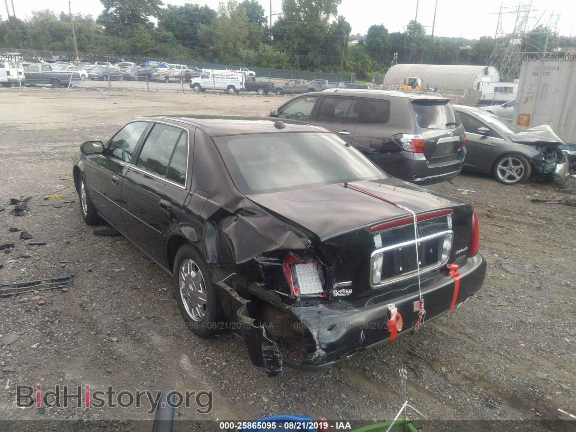 2004 CADILLAC DEVILLE - VIN: 1G6KD54Y94U262000 - Photo 3