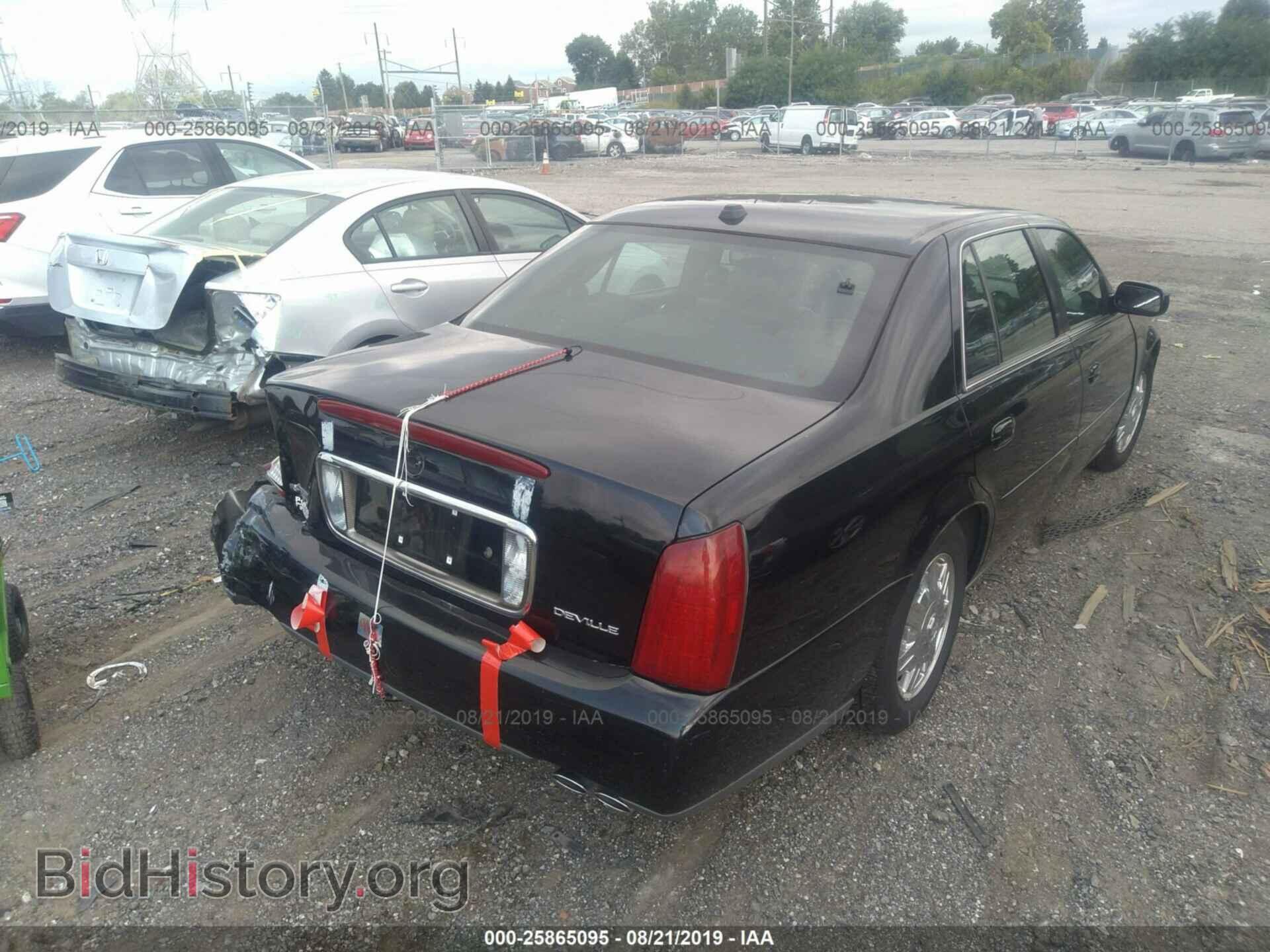 2004 CADILLAC DEVILLE - VIN: 1G6KD54Y94U262000 - Photo 4