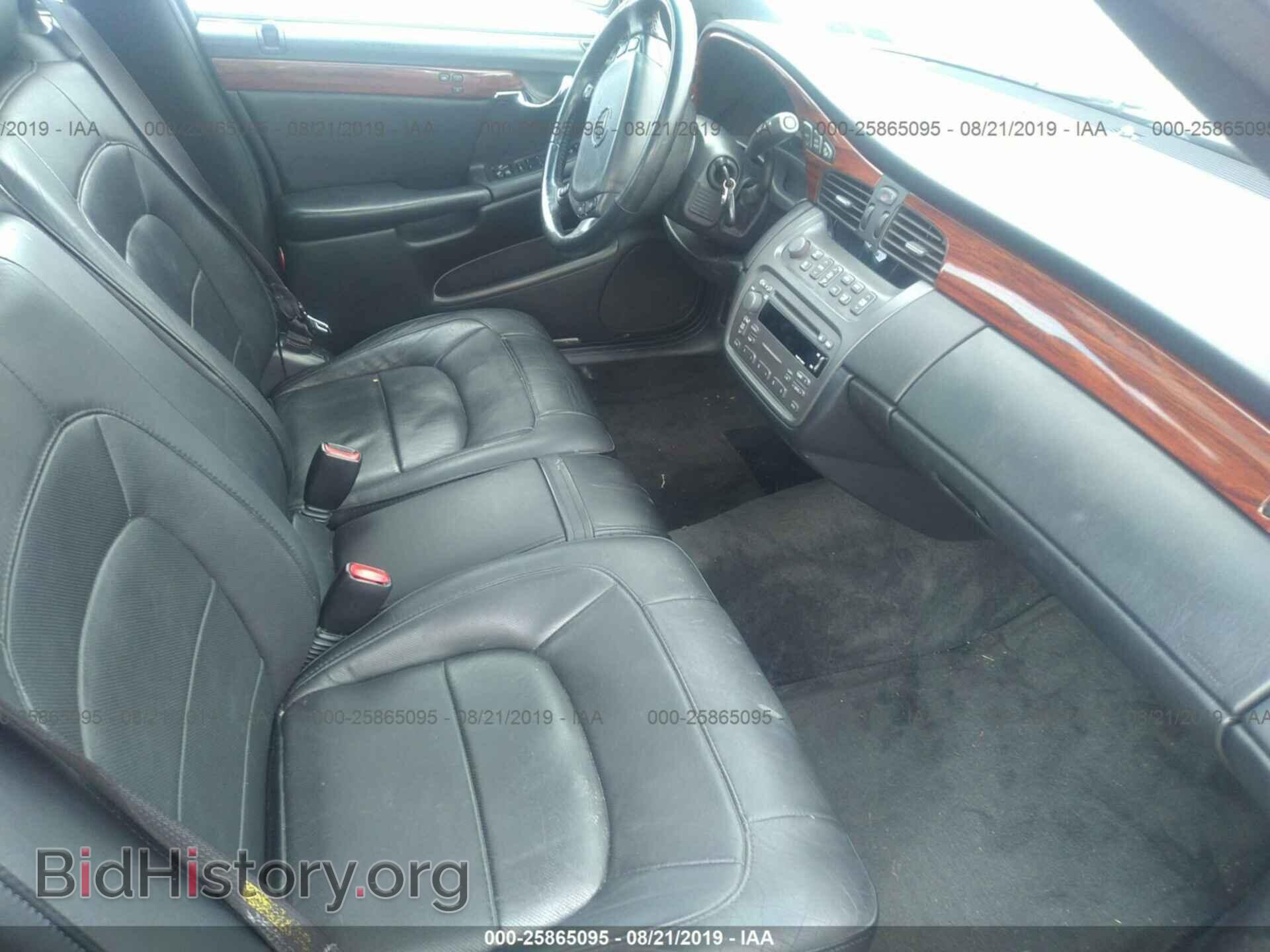 2004 CADILLAC DEVILLE - VIN: 1G6KD54Y94U262000 - Photo 5