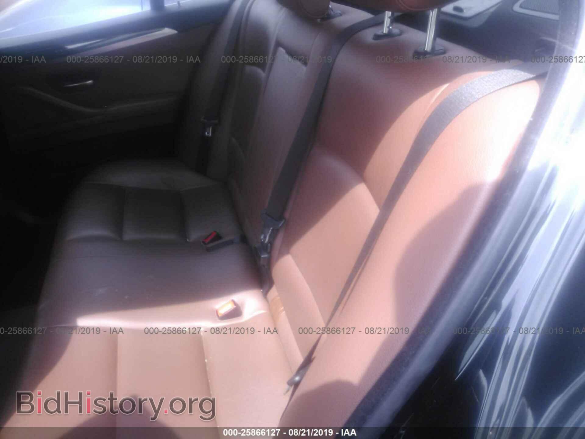 2012 BMW 528 - VIN: WBAXH5C55CDW05721 - Photo 8