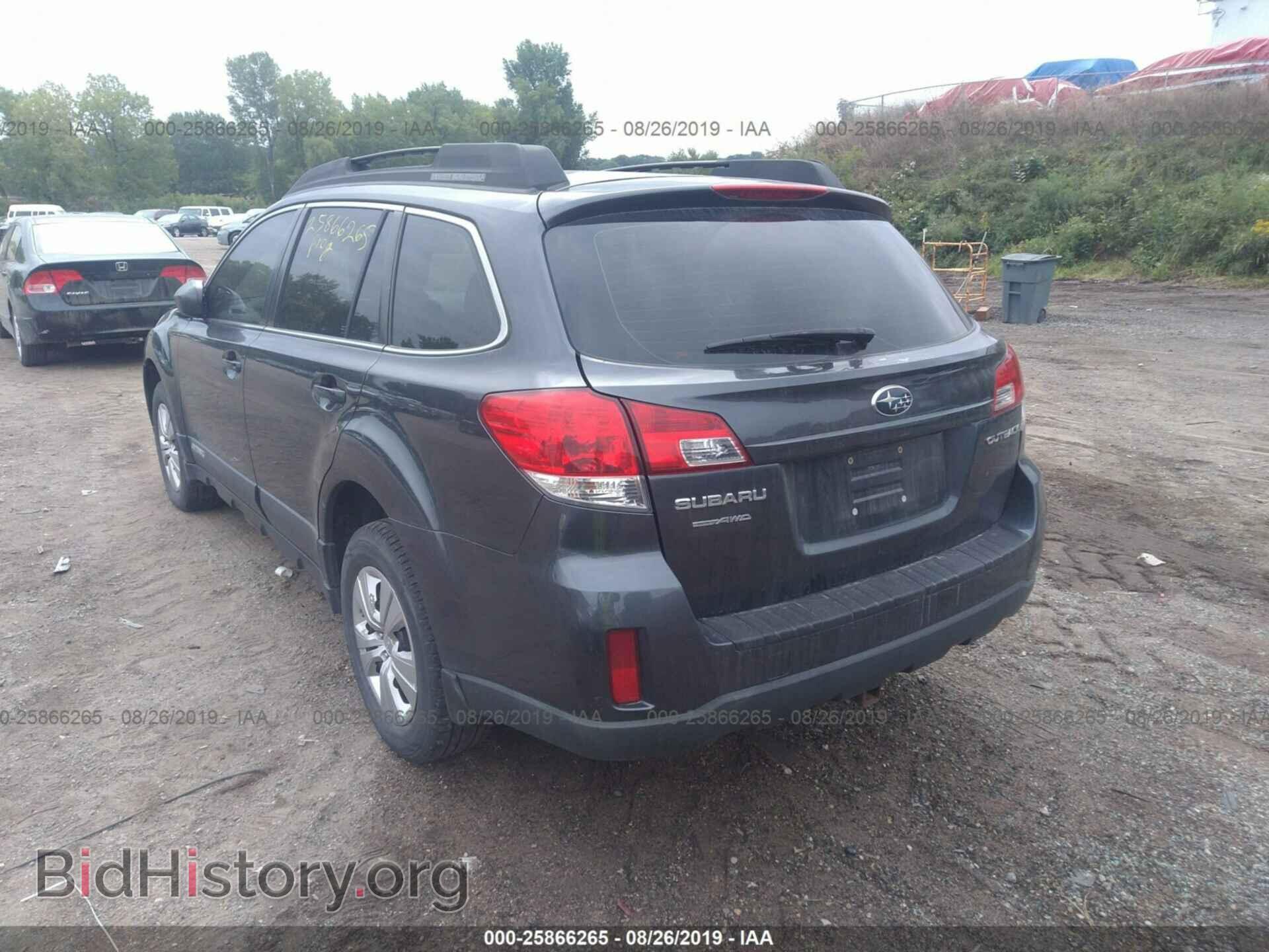 2011 SUBARU OUTBACK - VIN: 4S4BRCAC5B3324230 - Фото 3