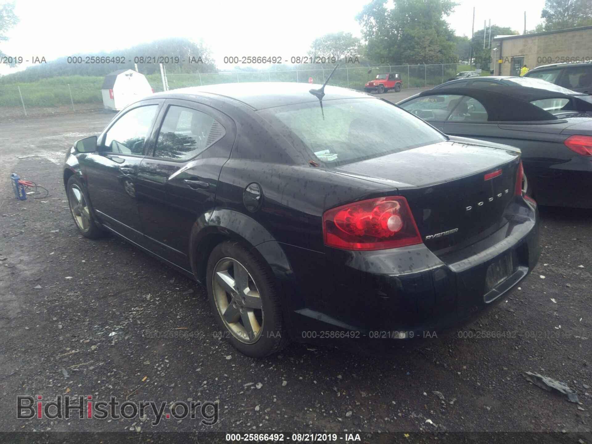2011 DODGE AVENGER - VIN: 1B3BD4FB8BN558733 - Фото 3