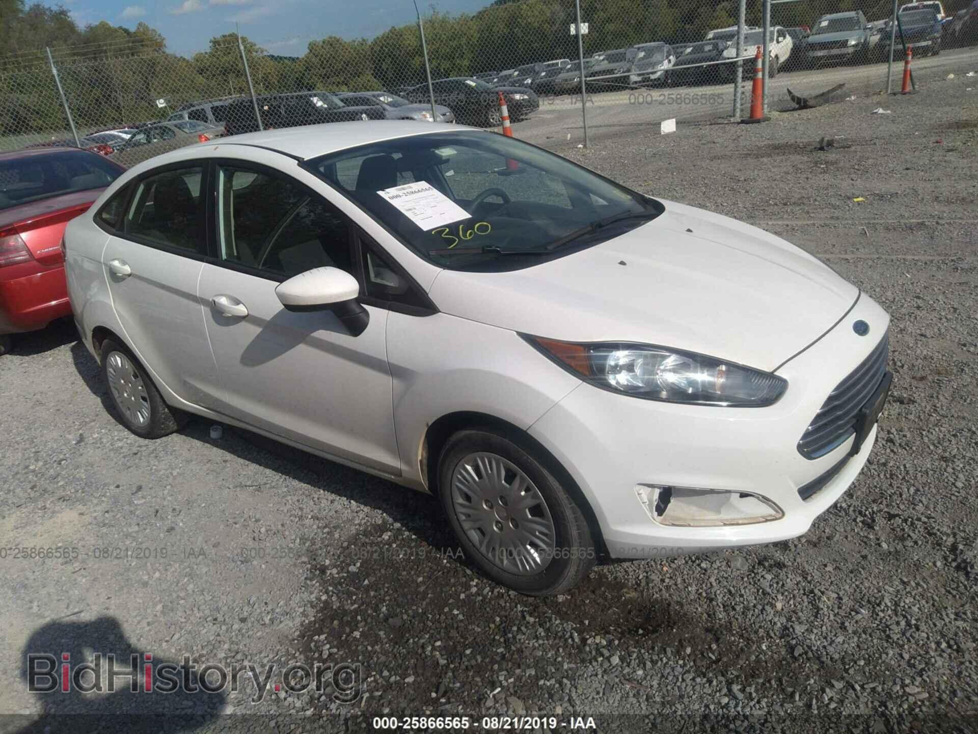 Photo 3FADP4AJ5FM104703 - FORD FIESTA 2015