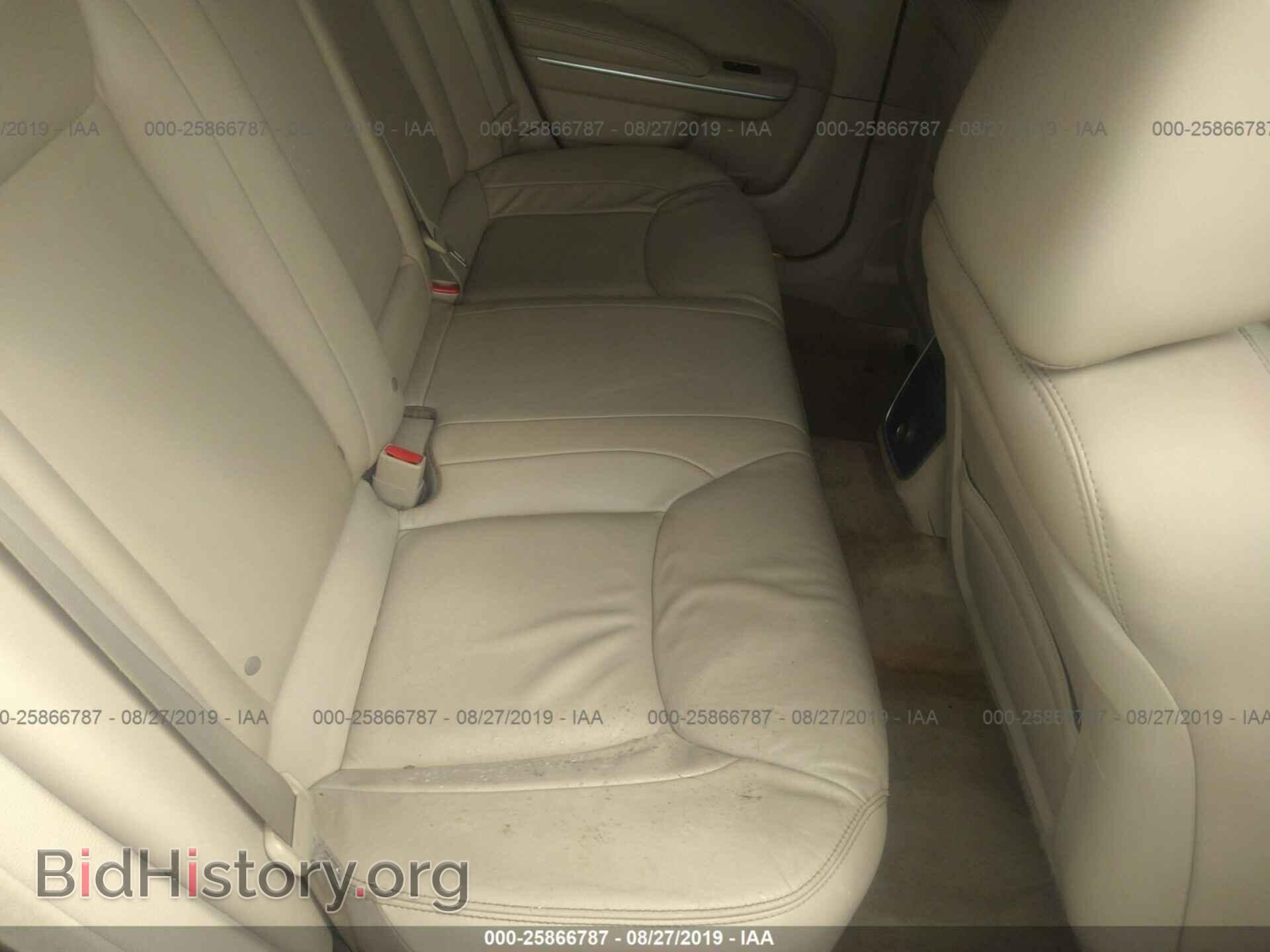 2012 CHRYSLER 300 - VIN: 2C3CCACG1CH309872 - Фото 8