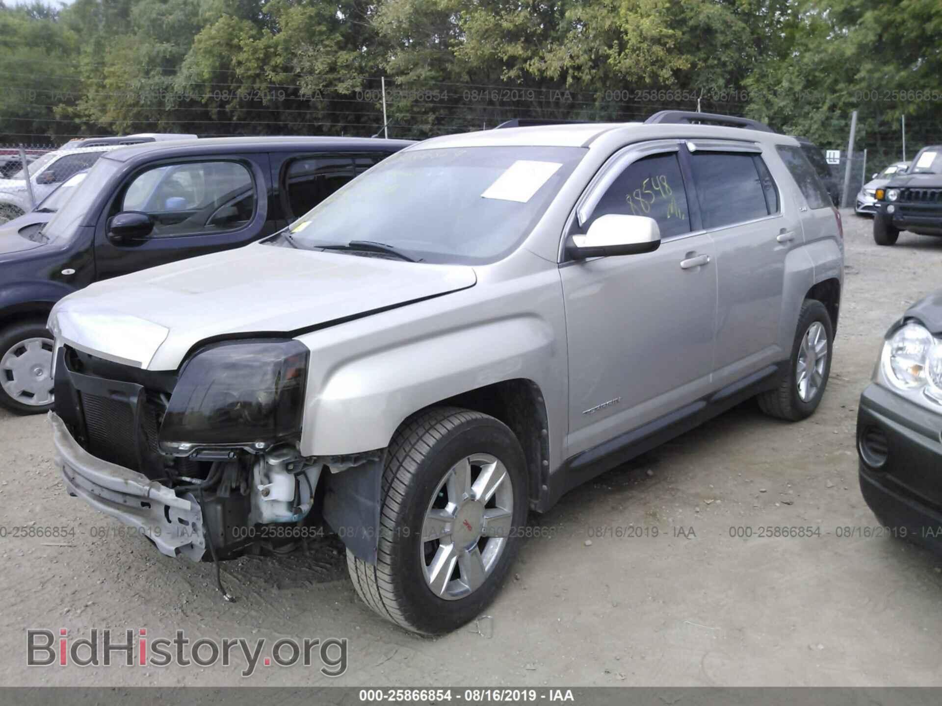 2011 GMC TERRAIN - VIN: 2CTALSEC7B6265216 - Фото 2