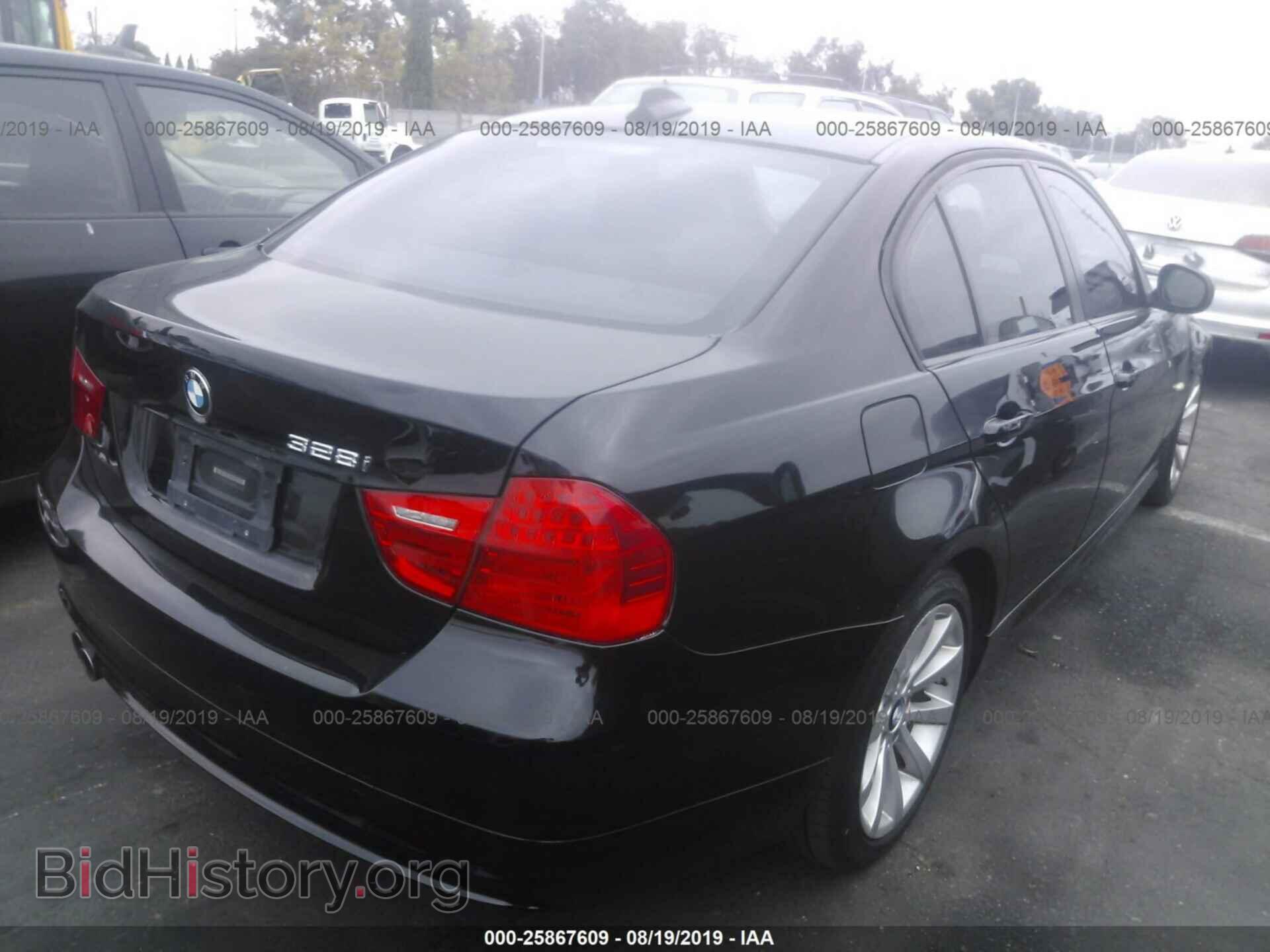 2011 BMW 328 - VIN: WBAPH5G55BNM76804 - Фото 4