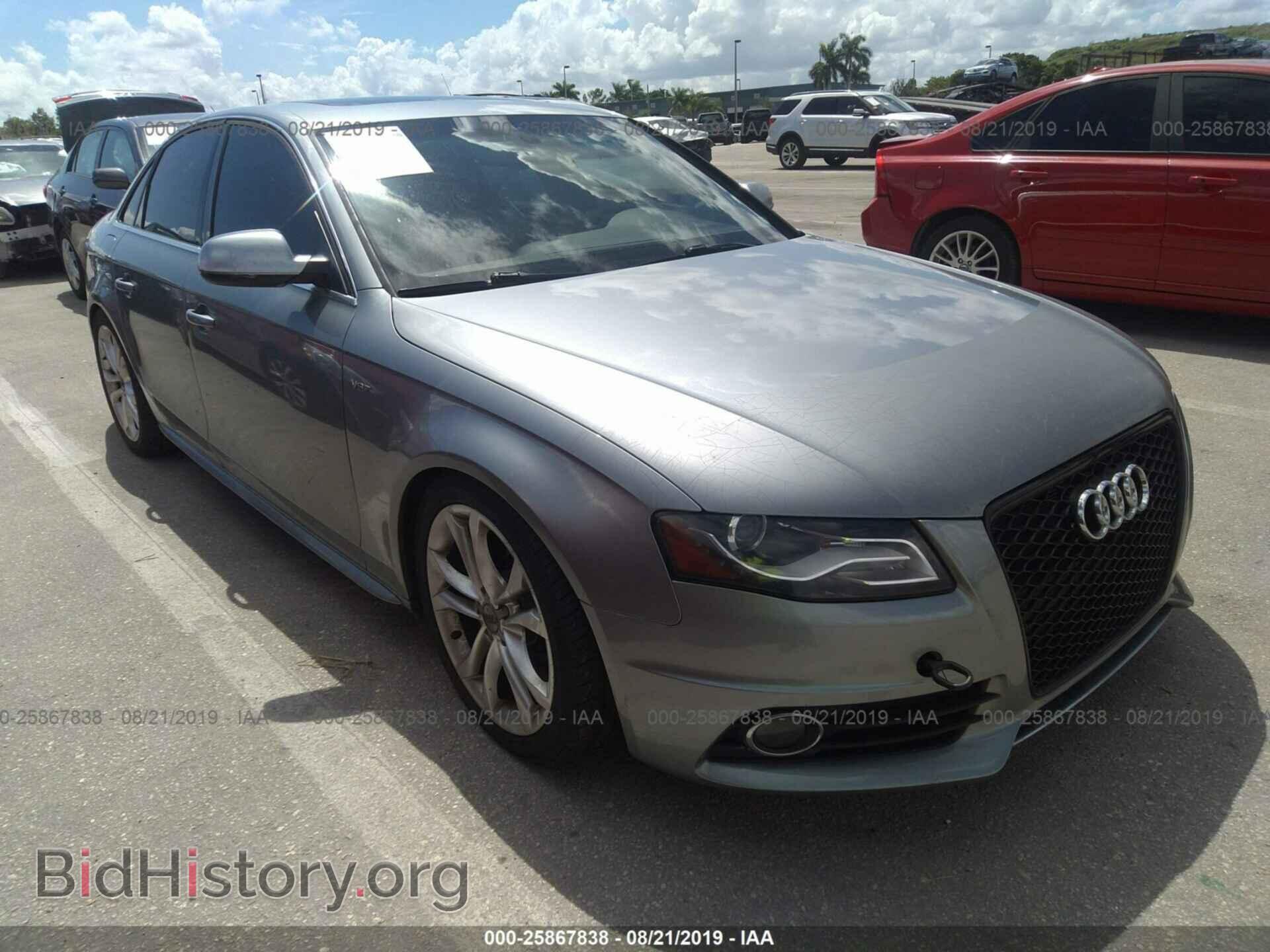 Фотография WAUBGAFL7BA107620 - AUDI S4 2011