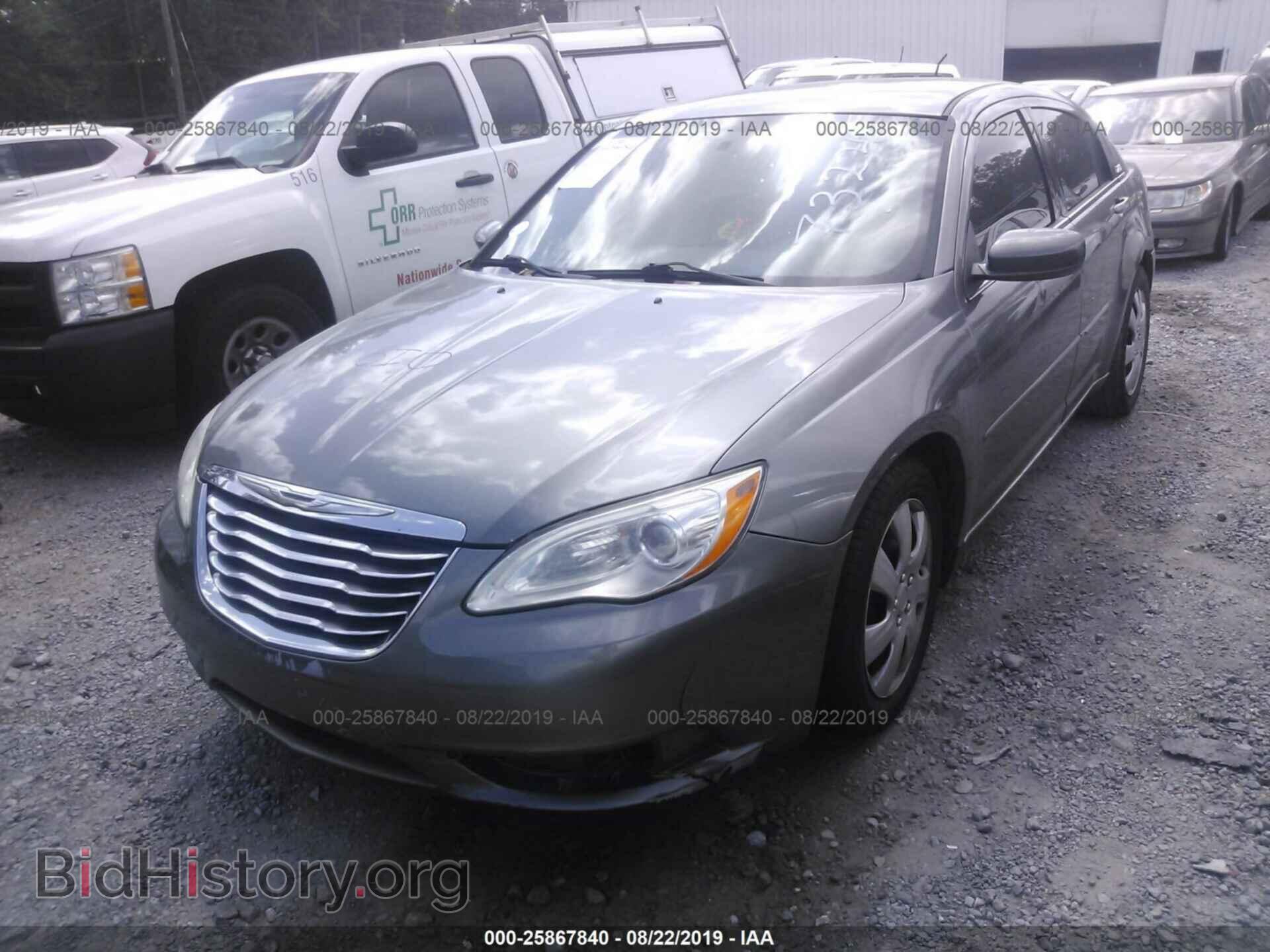 2012 CHRYSLER 200 - VIN: 1C3CCBAB8CN217324 - Фото 2