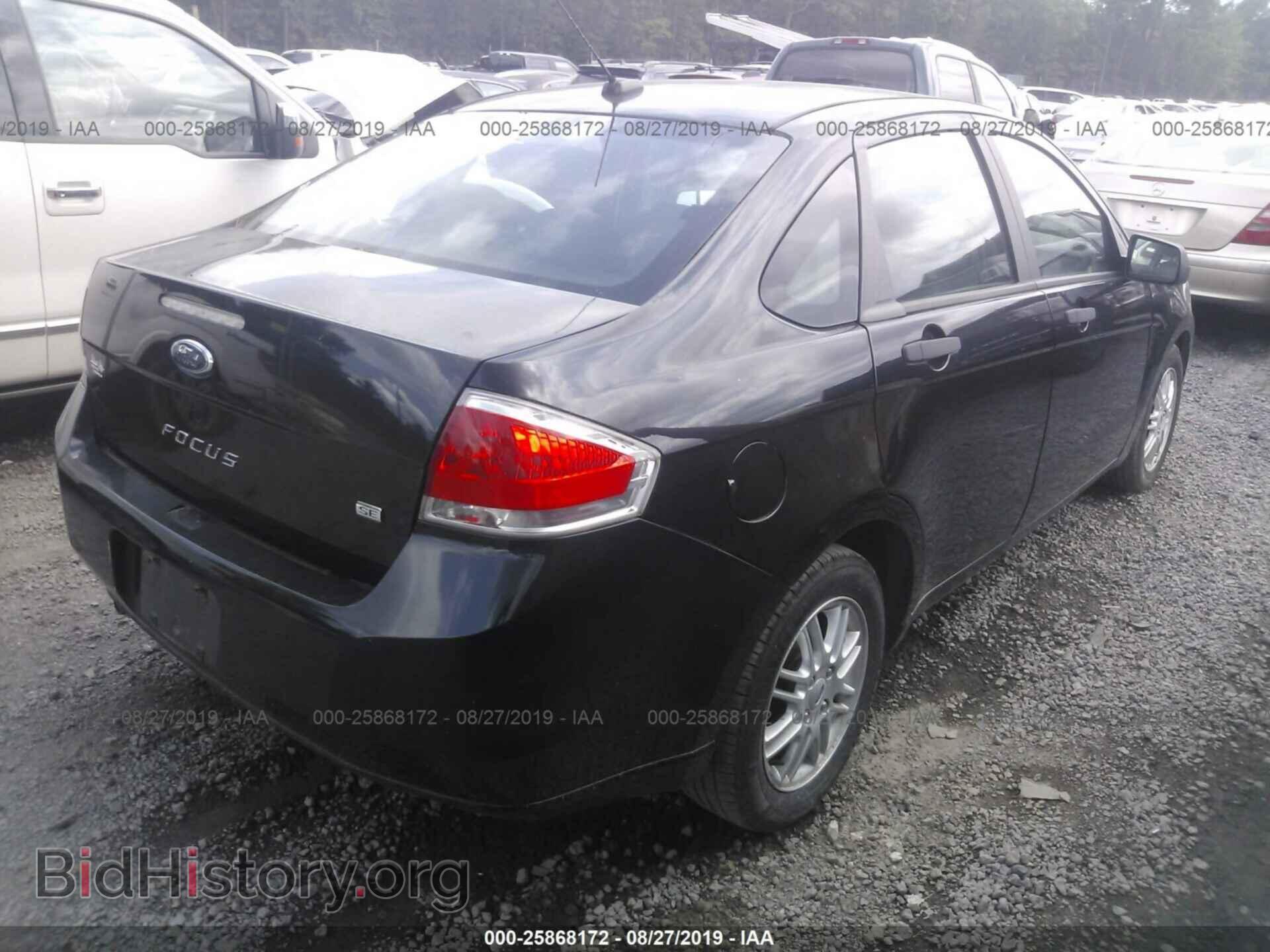 2009 FORD FOCUS - VIN: 1FAHP35N39W105975 - Фото 4