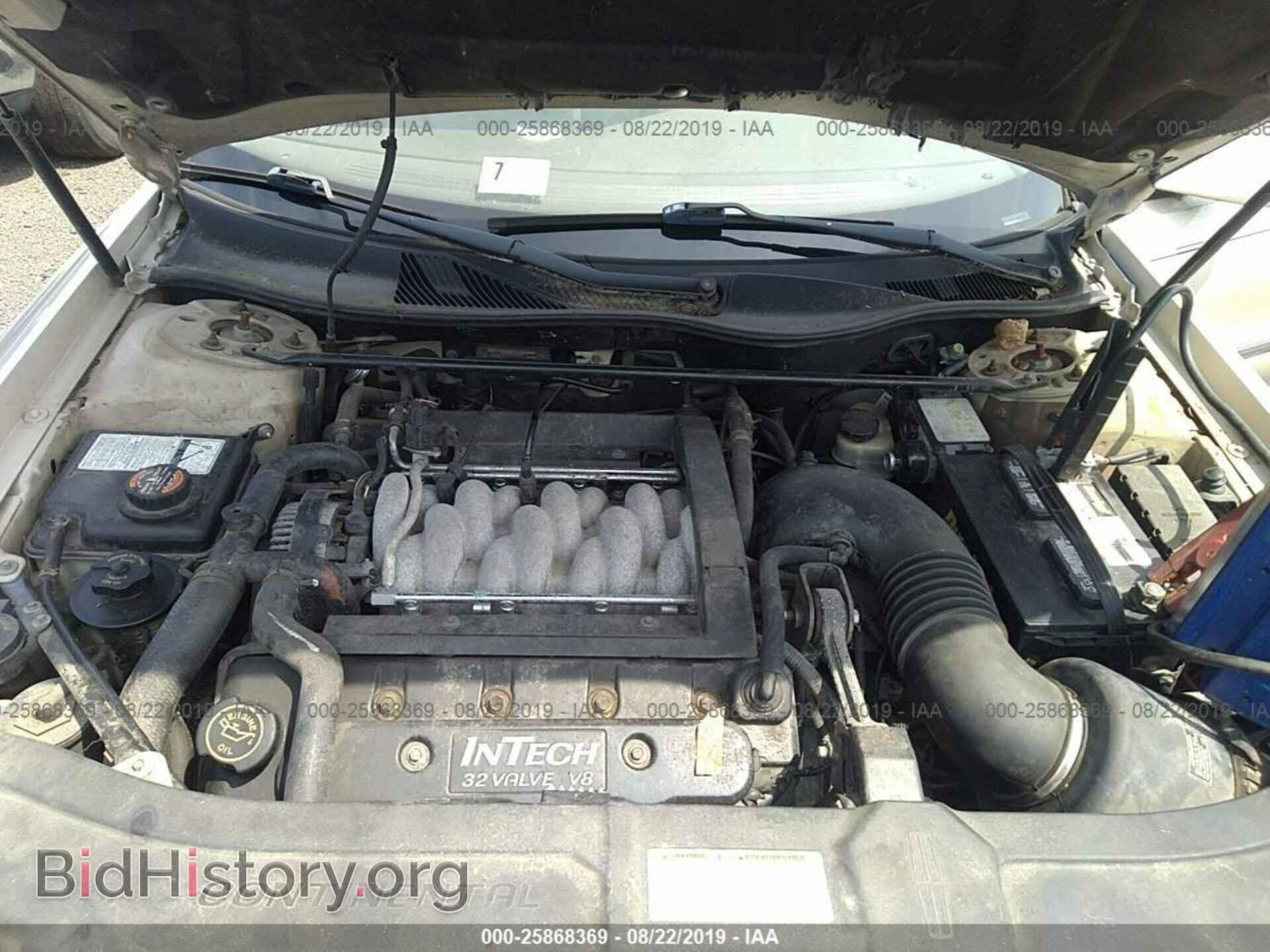 2000 LINCOLN CONTINENTAL - VIN: 1LNHM97V2YY802605 - Фото 10