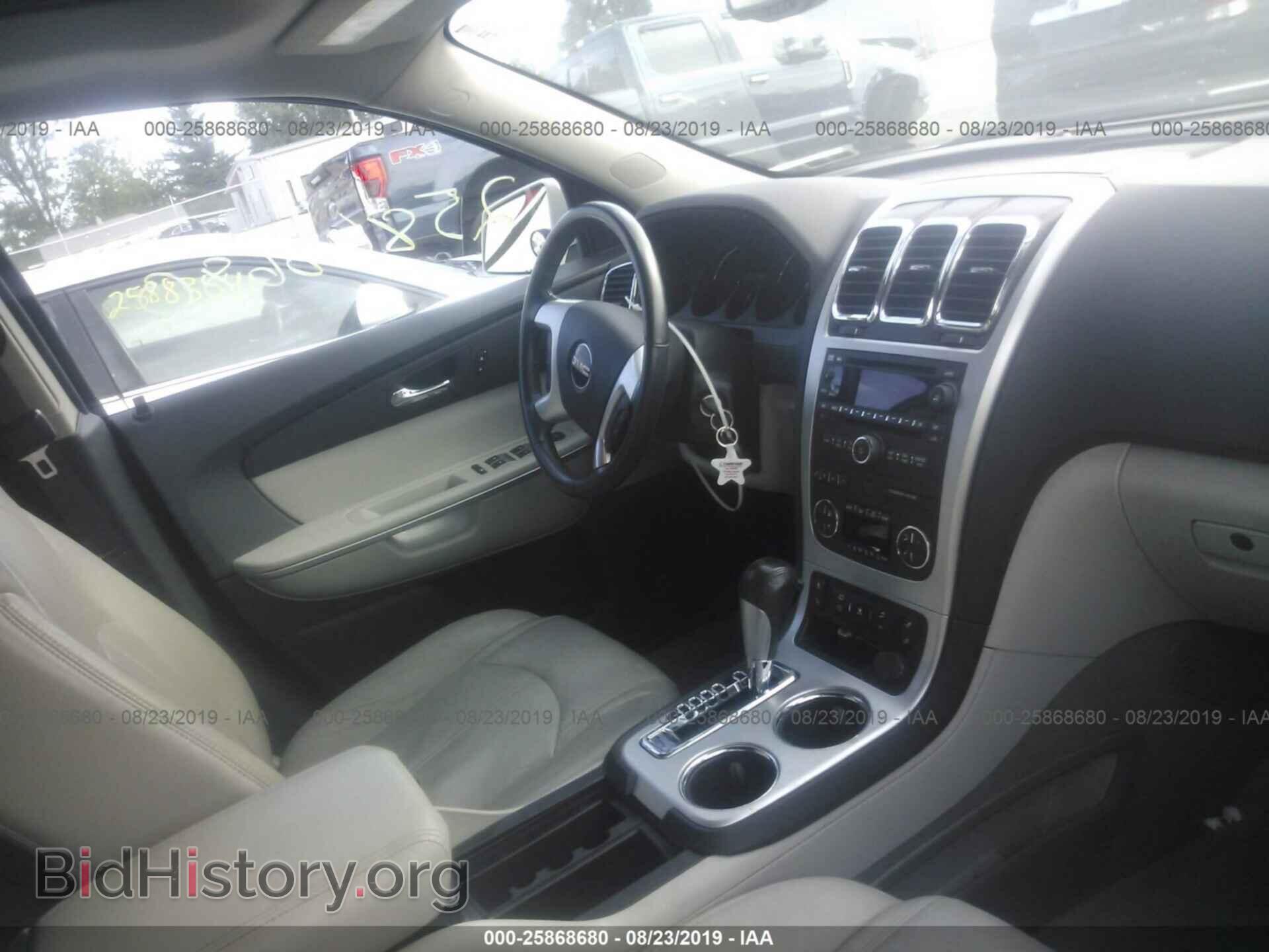 2011 GMC ACADIA - VIN: 1GKKRRED8BJ174477 - Photo 5