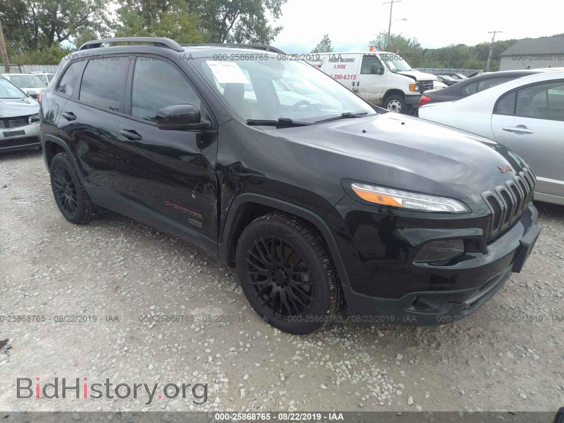 2016 Jeep CHEROKEE (VIN 1C4PJLCS1GW258206) — фото 6 из 10