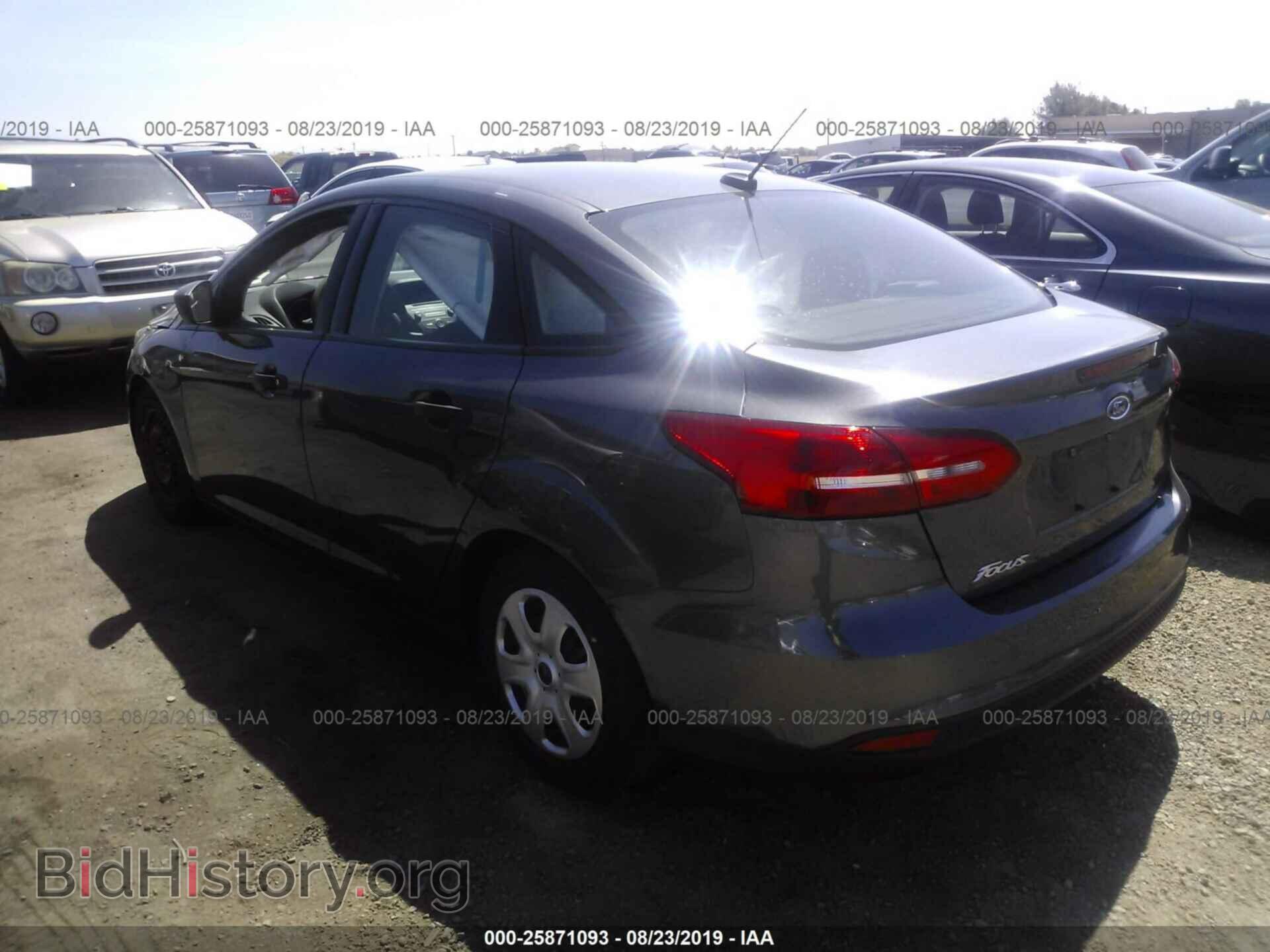 2016 FORD FOCUS - VIN: 1FADP3E25GL388110 - Фото 3