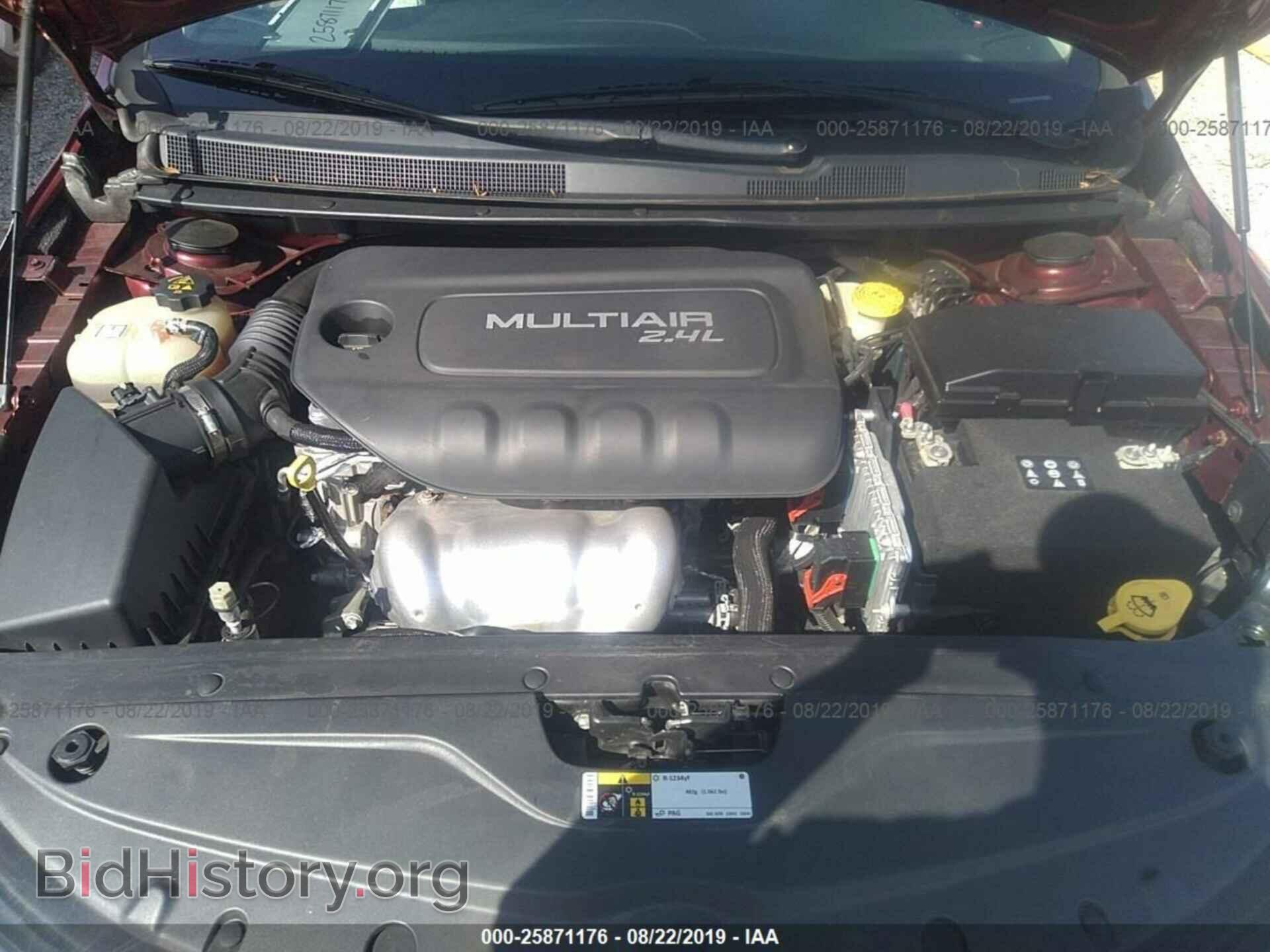 2016 CHRYSLER 200 - VIN: 1C3CCCABXGN105765 - Фото 10