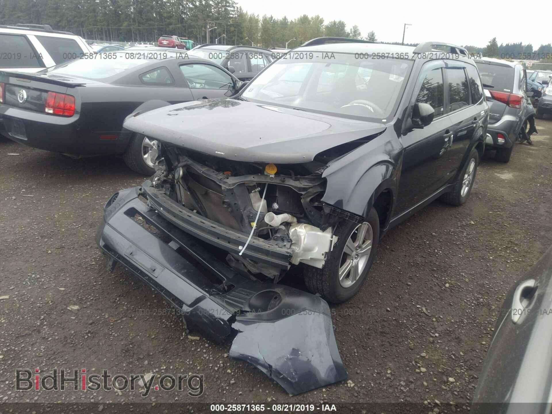 2011 SUBARU FORESTER - VIN: JF2SHBBC7BH709504 - Фото 2
