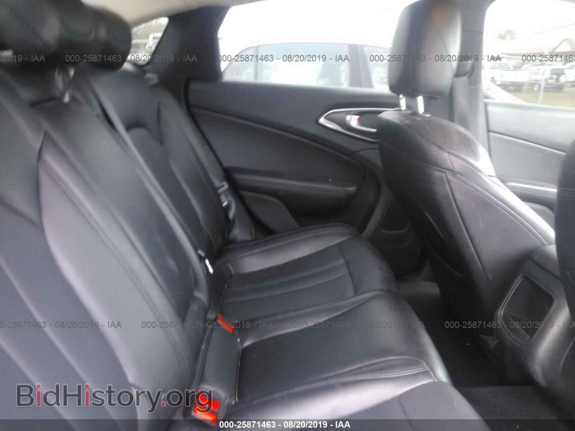 2016 CHRYSLER 200 - VIN: 1C3CCCABXGN178425 - Photo 8