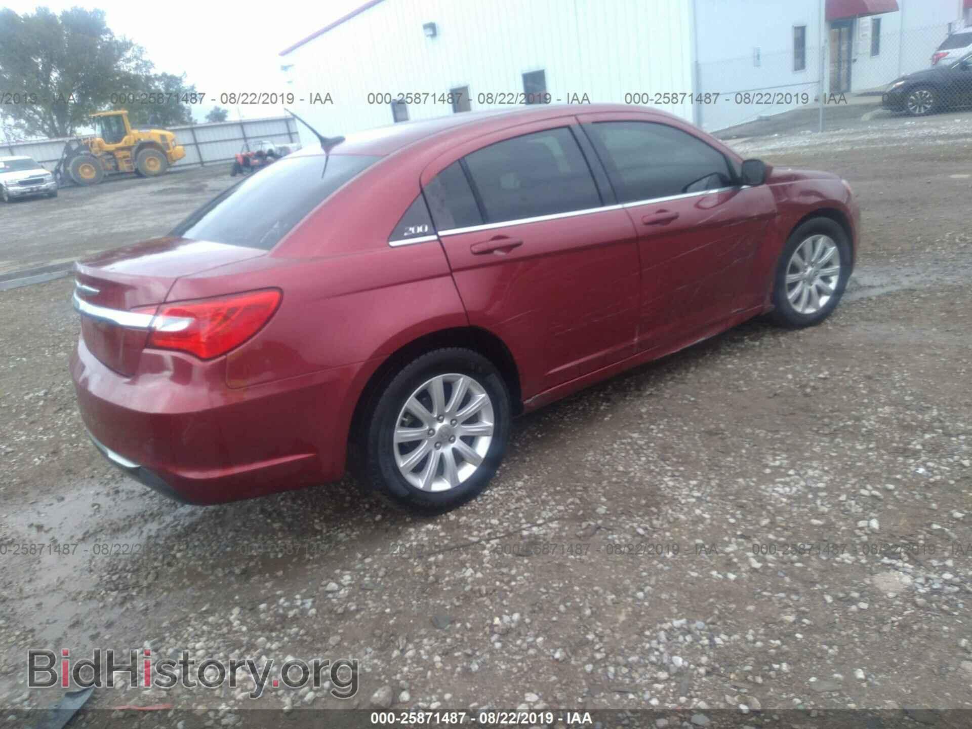 2012 CHRYSLER 200 - VIN: 1C3CCBBB2CN146295 - Фото 4