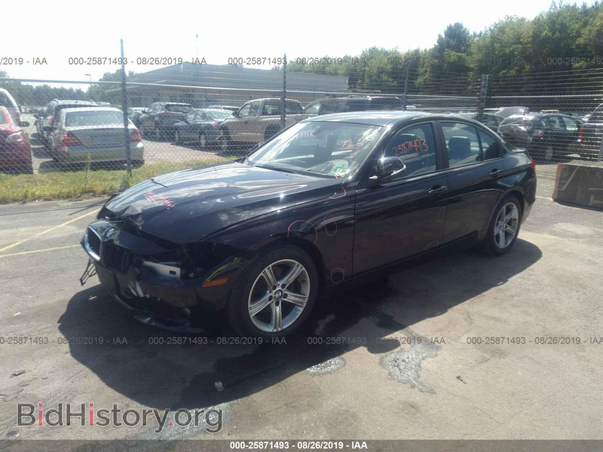 2012 BMW 328 - VIN: WBA3A5C51CF349763 - Фото 2