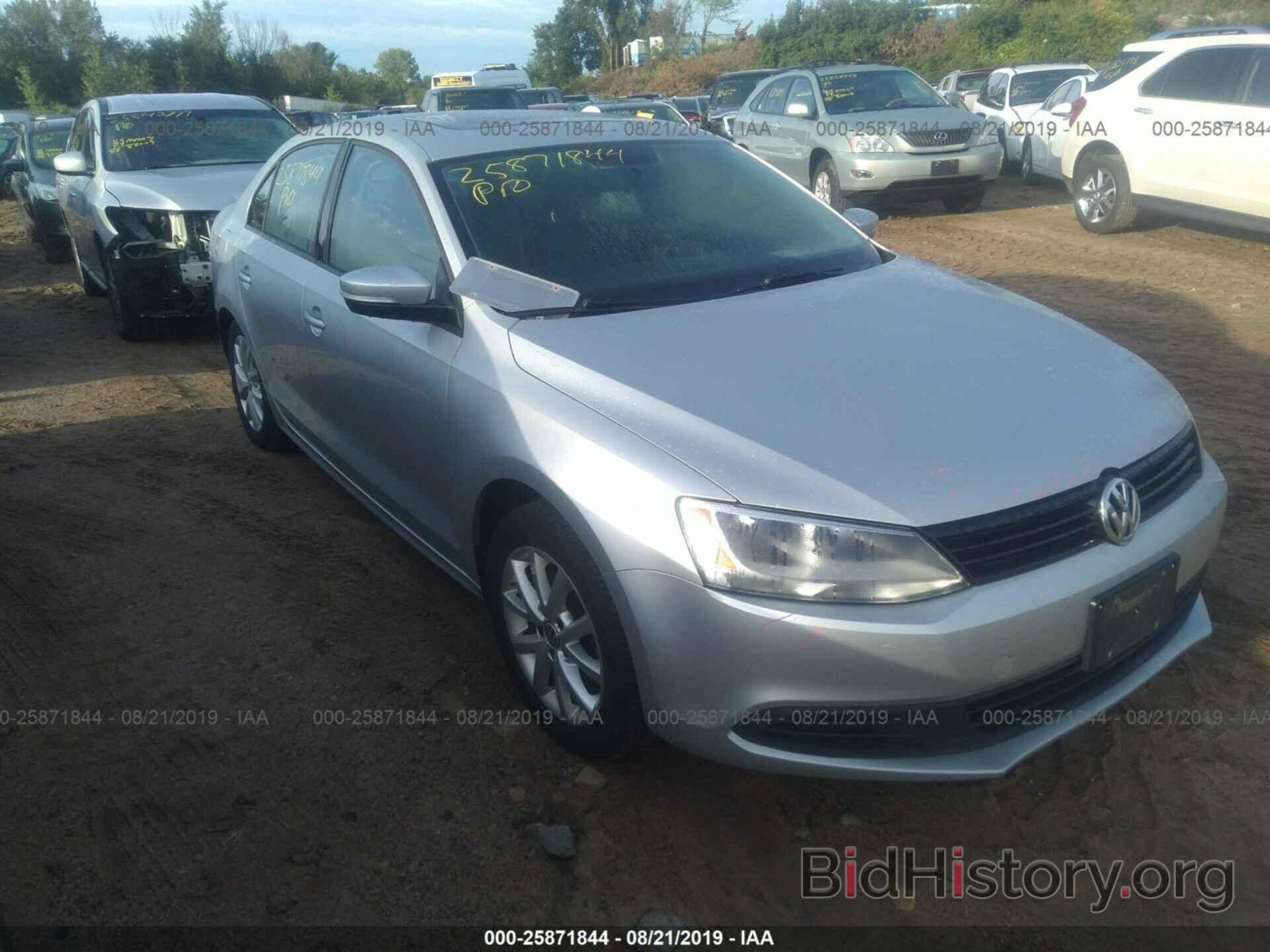 Фотография 3VWDP7AJ0CM358825 - VOLKSWAGEN JETTA 2012