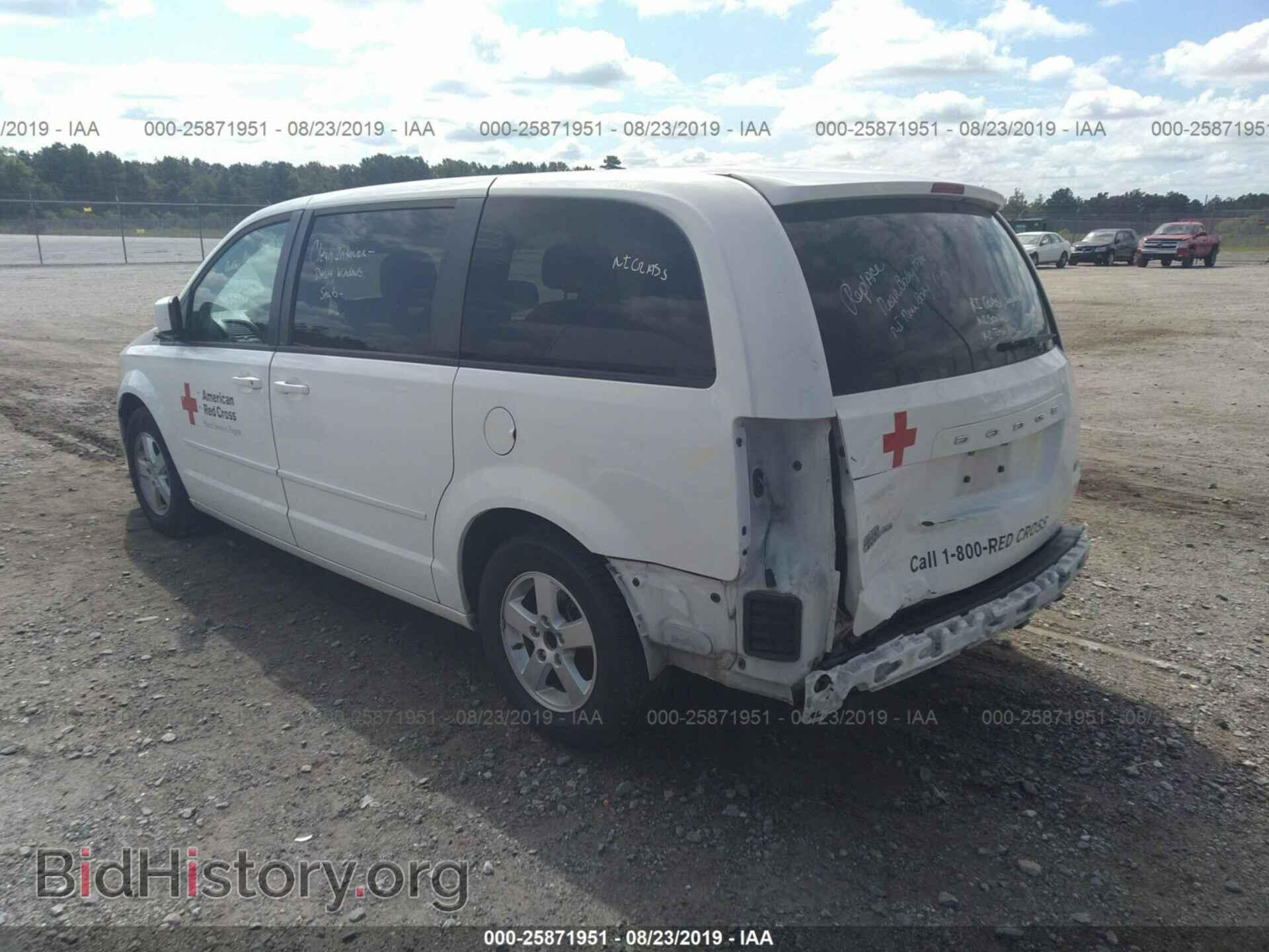 2011 DODGE GRAND CARAVAN - VIN: 2D4RN3DG2BR601066 - Фото 3