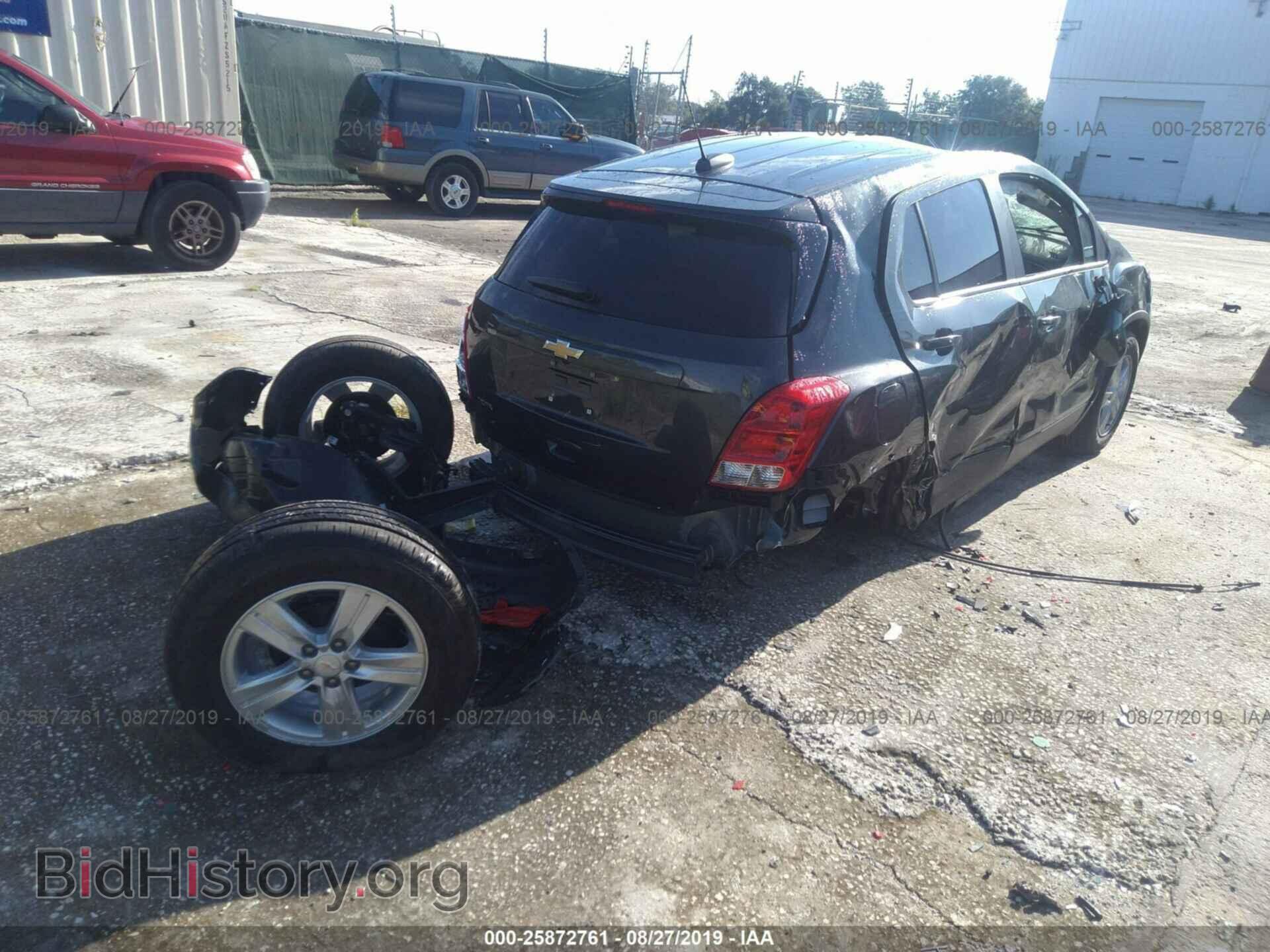 2019 CHEVROLET TRAX - VIN: 3GNCJKSB9KL403718 - Photo 4