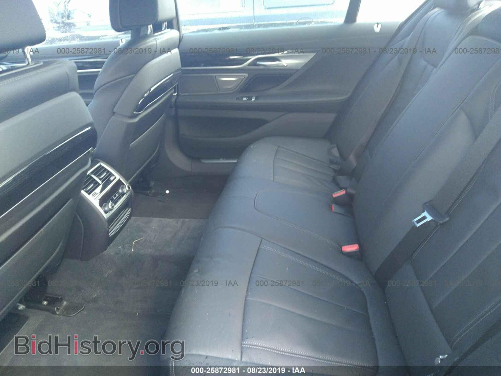 2019 BMW 740 - VIN: WBA7E2C58KB218324 - Фото 8