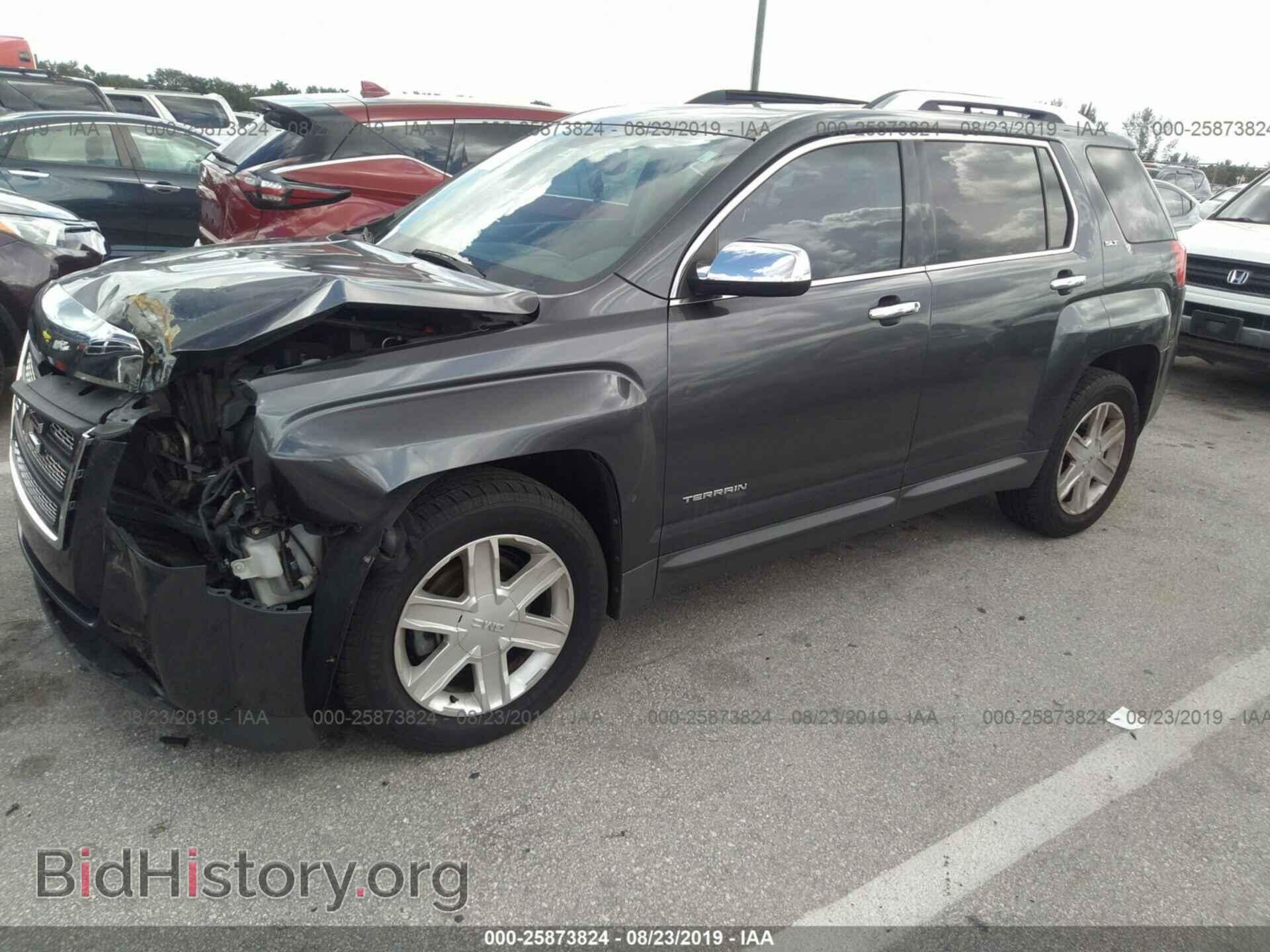 2011 GMC TERRAIN - VIN: 2CTFLXEC1B6425870 - Photo 2