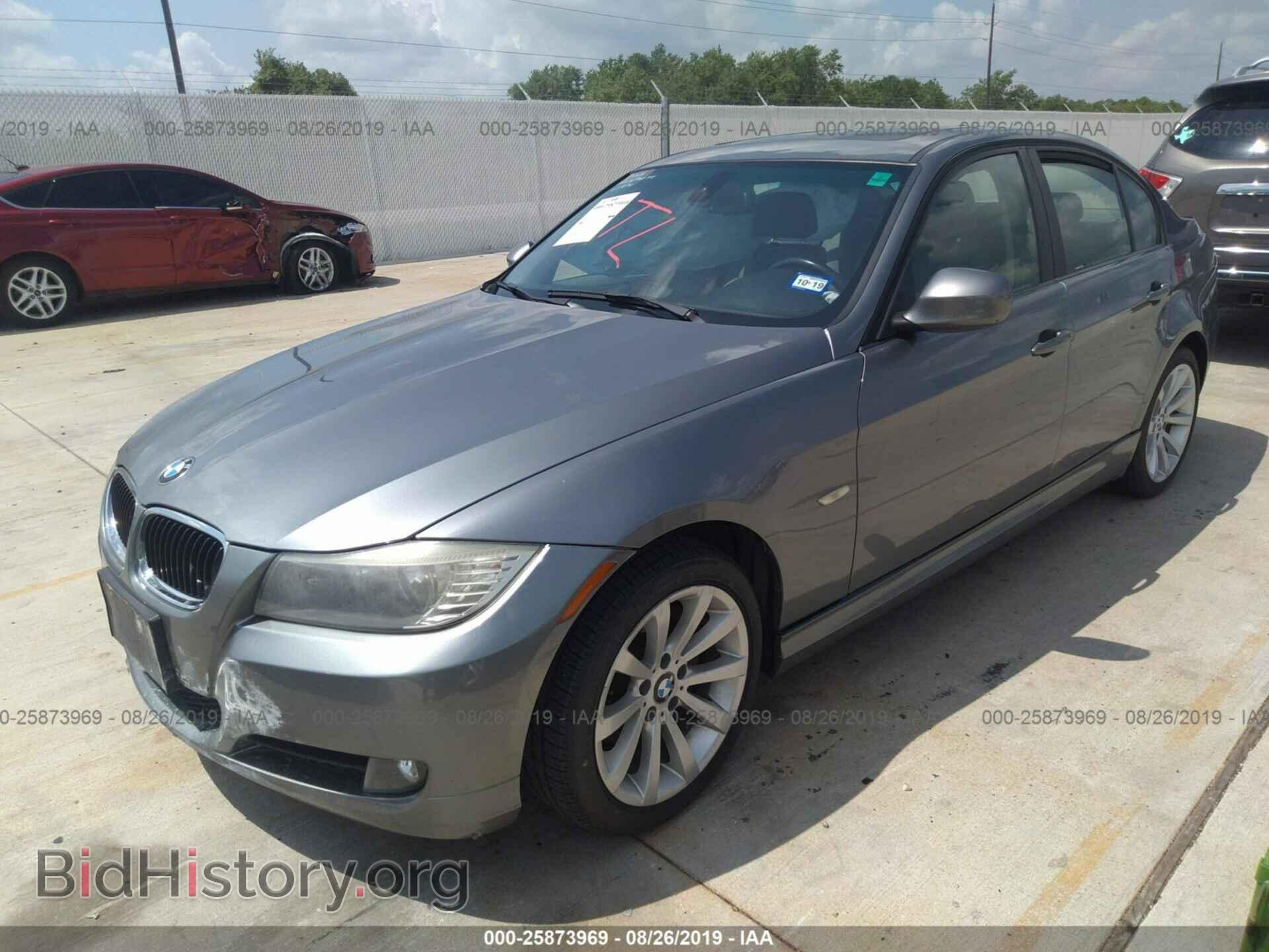 2011 BMW 328 - VIN: WBAPH7G58BNN05997 - Фото 2