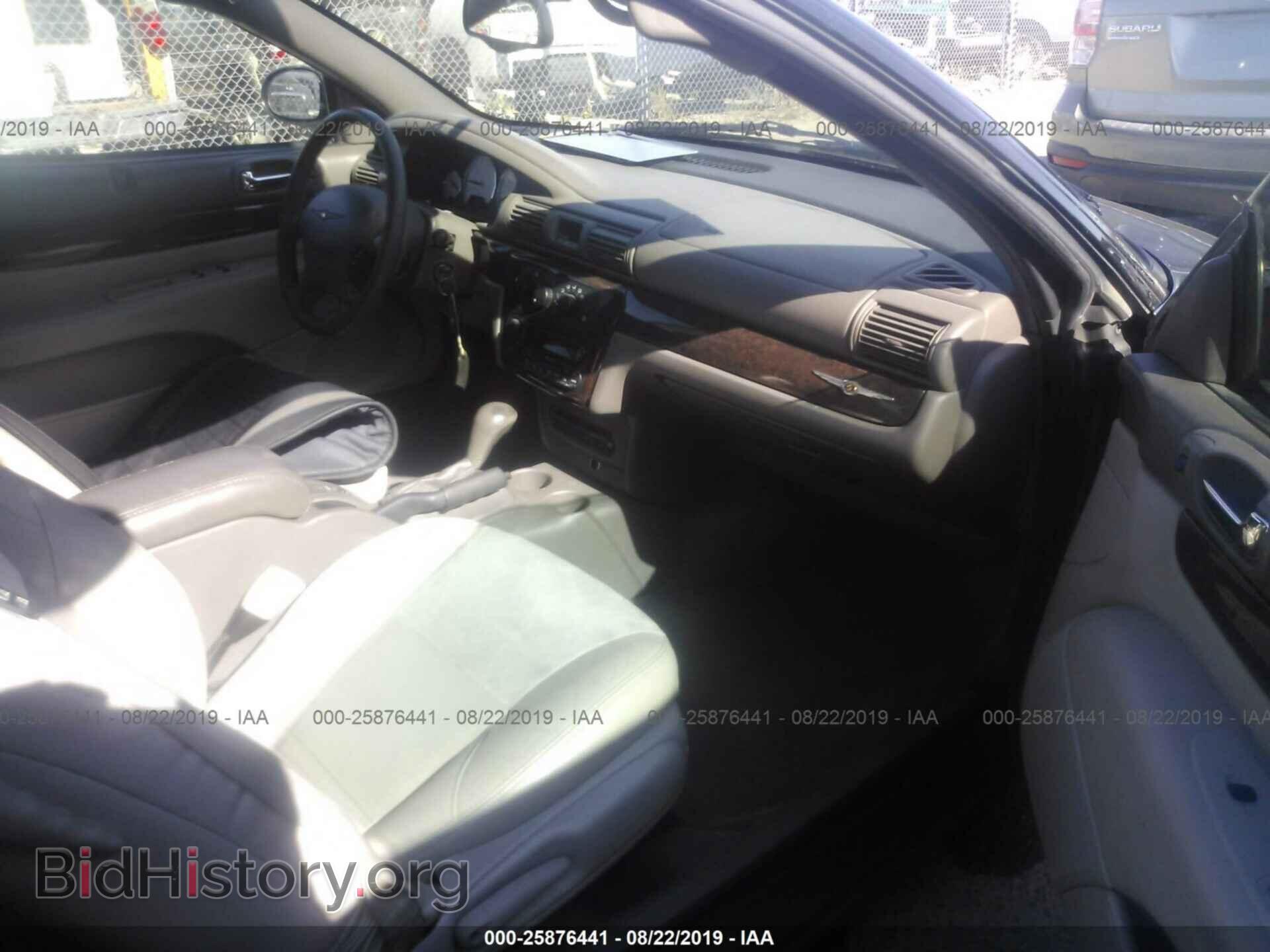 2004 CHRYSLER SEBRING - VIN: 1C3EL65R74N109074 - Фото 5