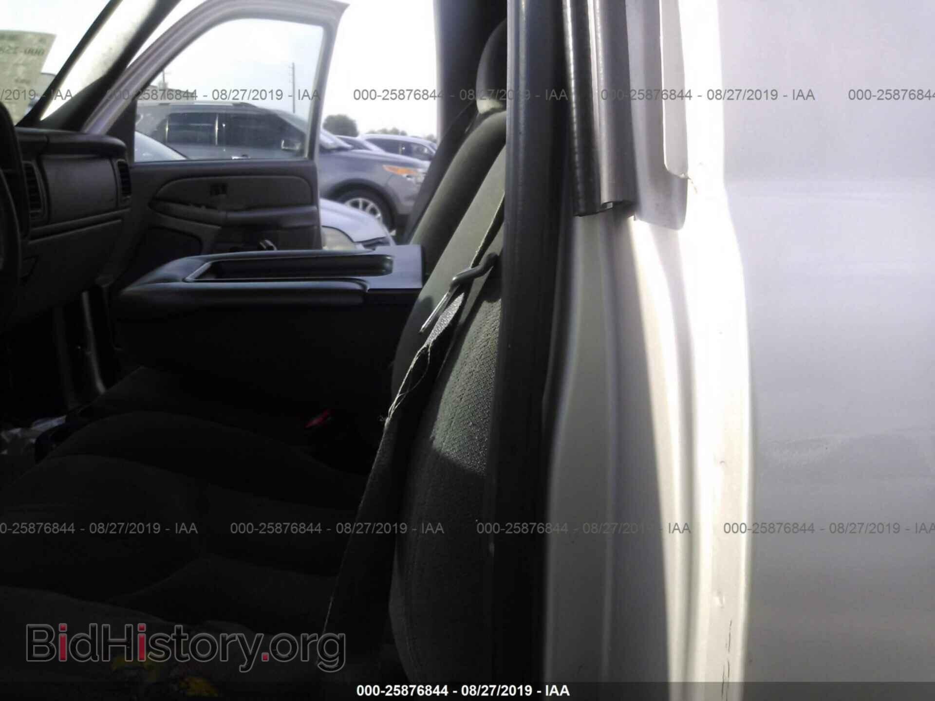 2004 GMC NEW SIERRA - VIN: 1GTEC14X04Z228351 - Фото 8