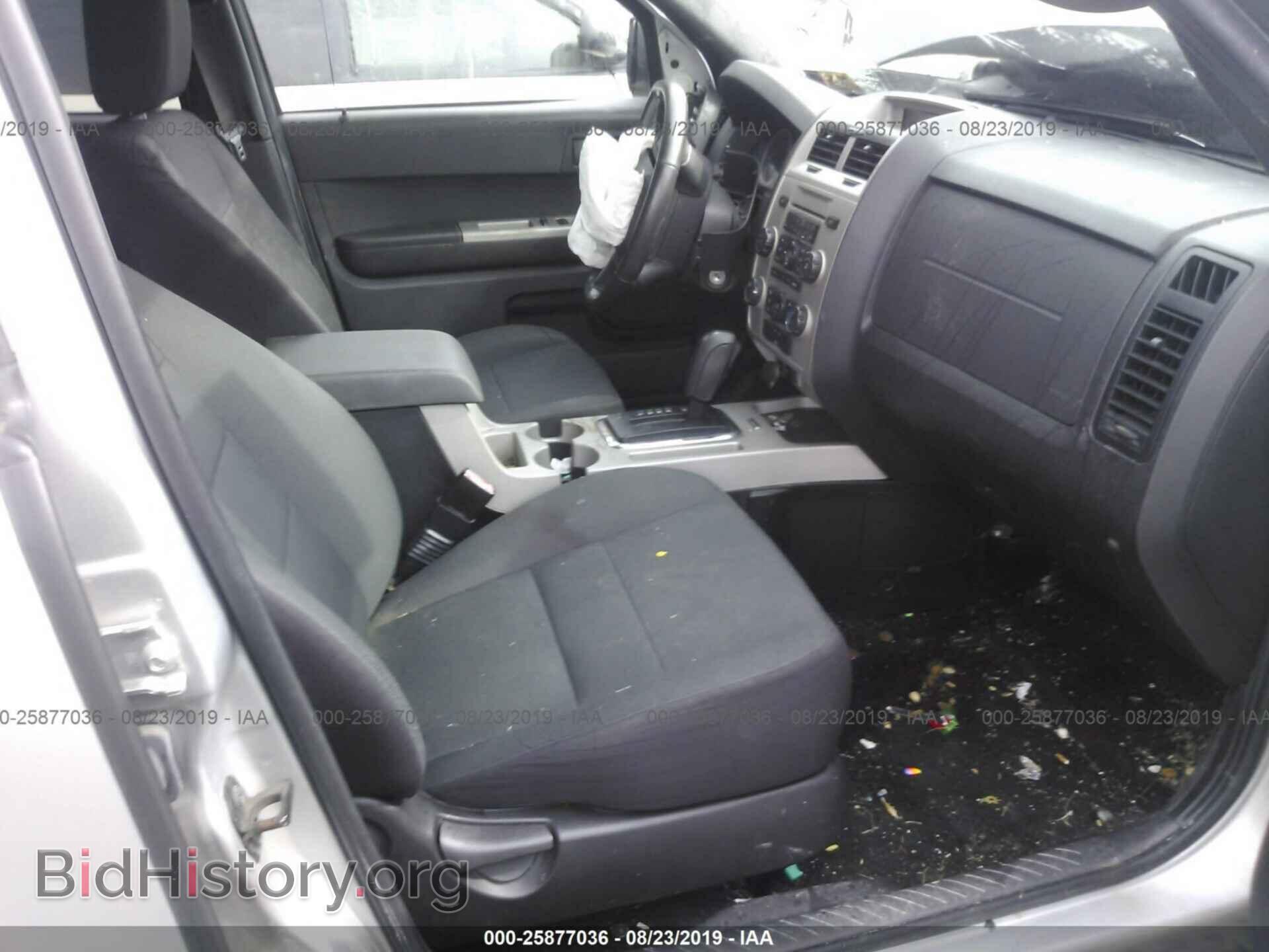 2011 FORD ESCAPE - VIN: 1FMCU9D72BKA79882 - Фото 5