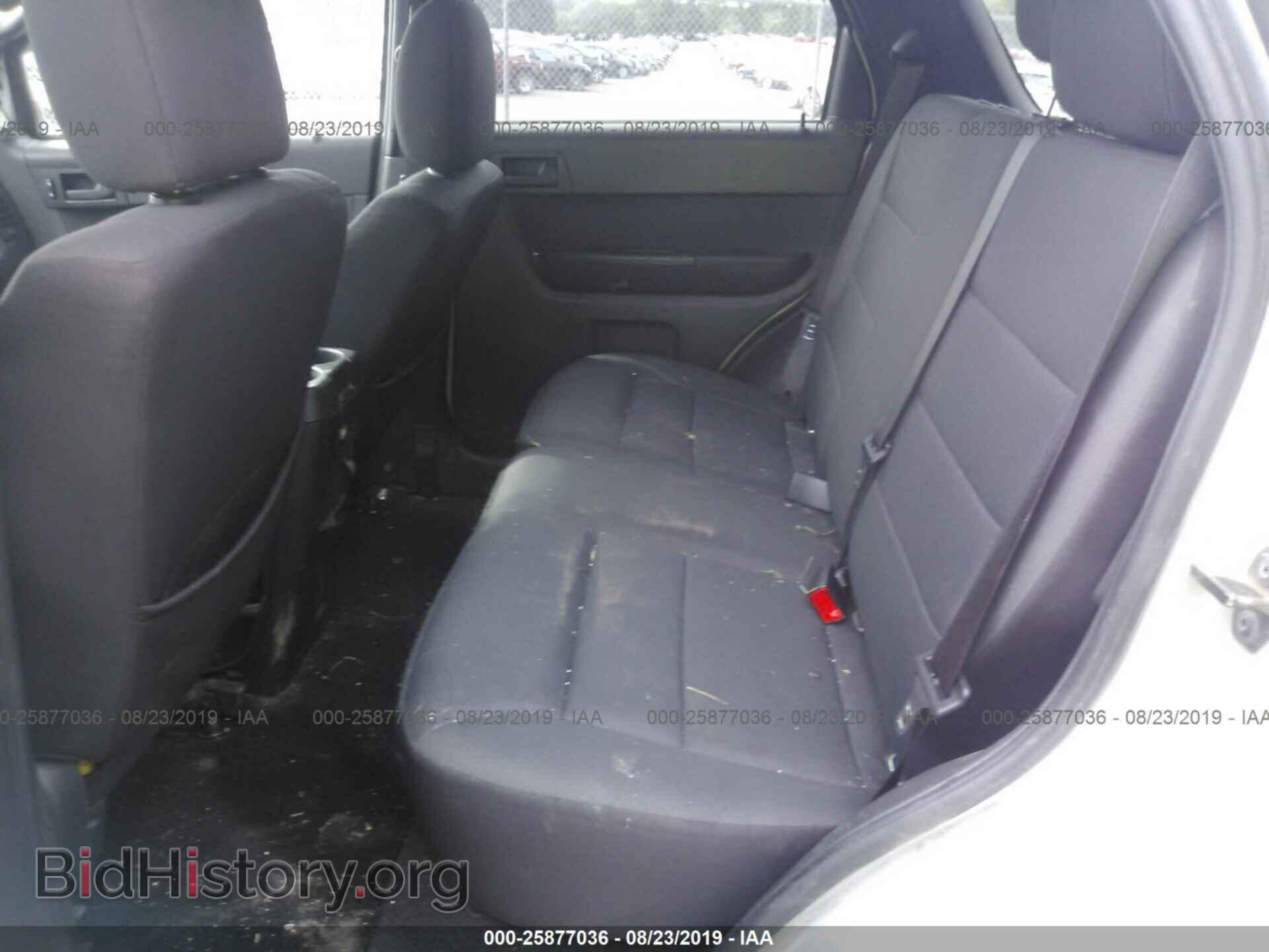 2011 FORD ESCAPE - VIN: 1FMCU9D72BKA79882 - Фото 8