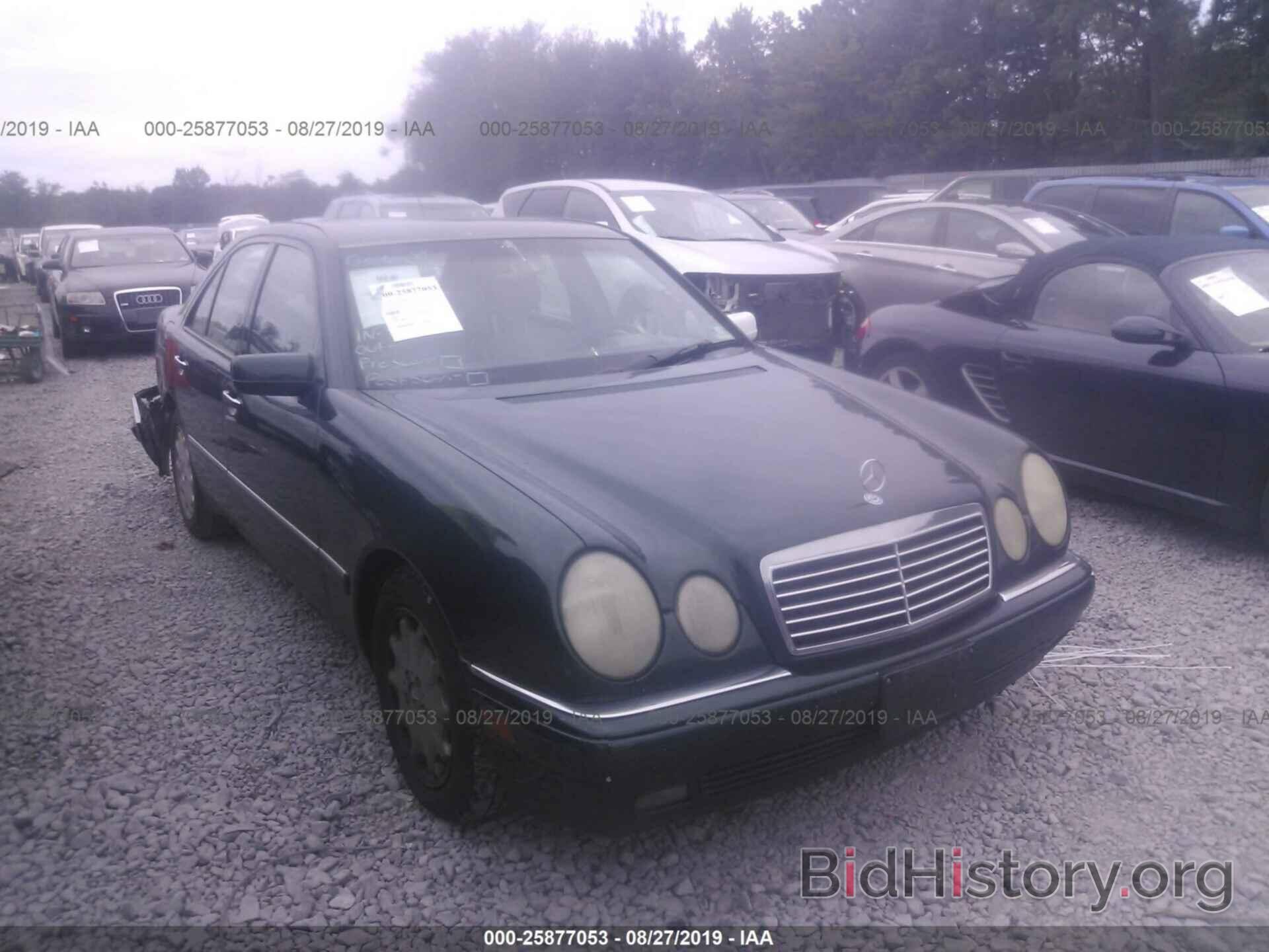 Фотография WDBJF55F7TJ011054 - MERCEDES-BENZ E 1996