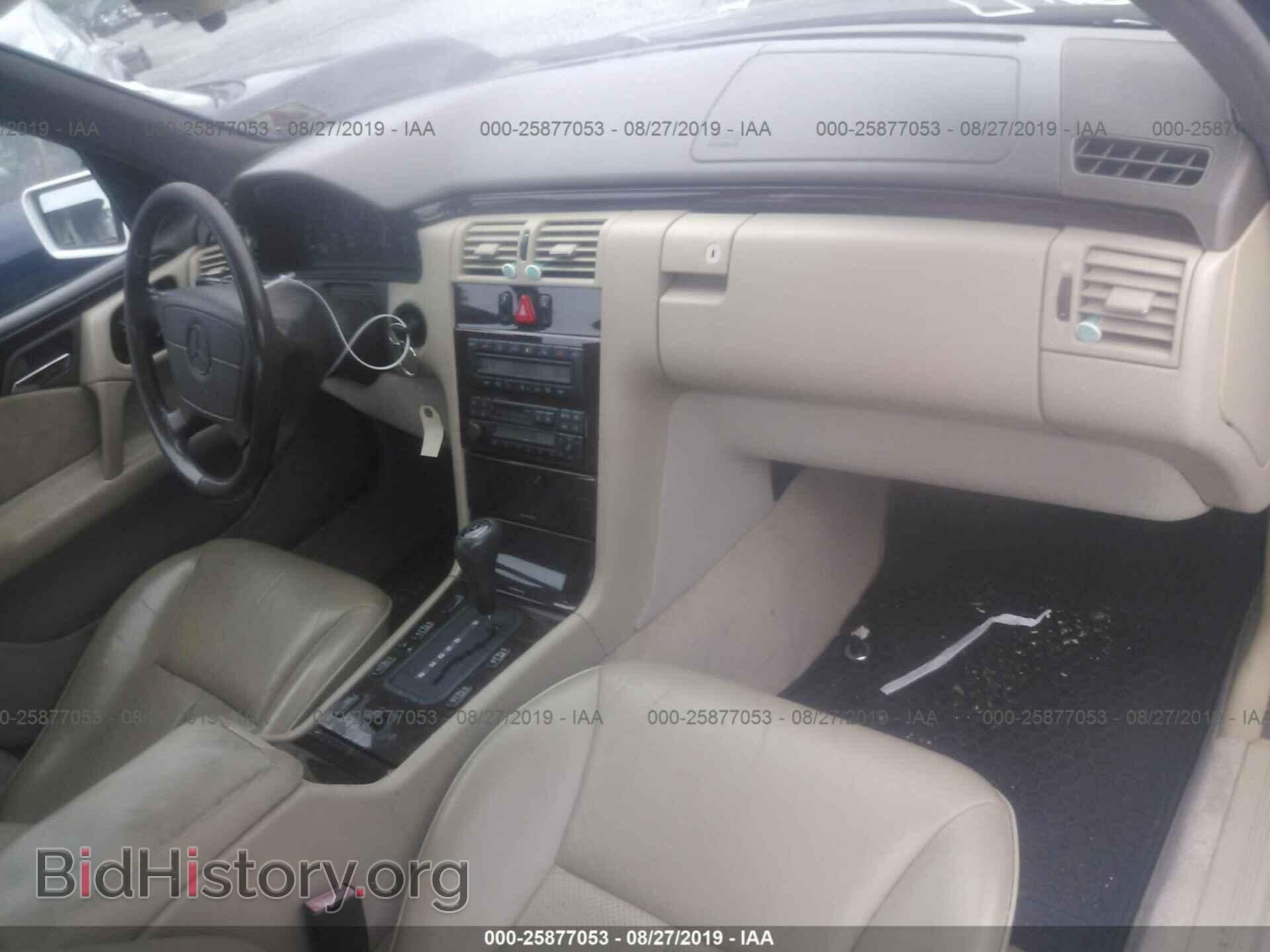 1996 MERCEDES-BENZ E - VIN: WDBJF55F7TJ011054 - Photo 5