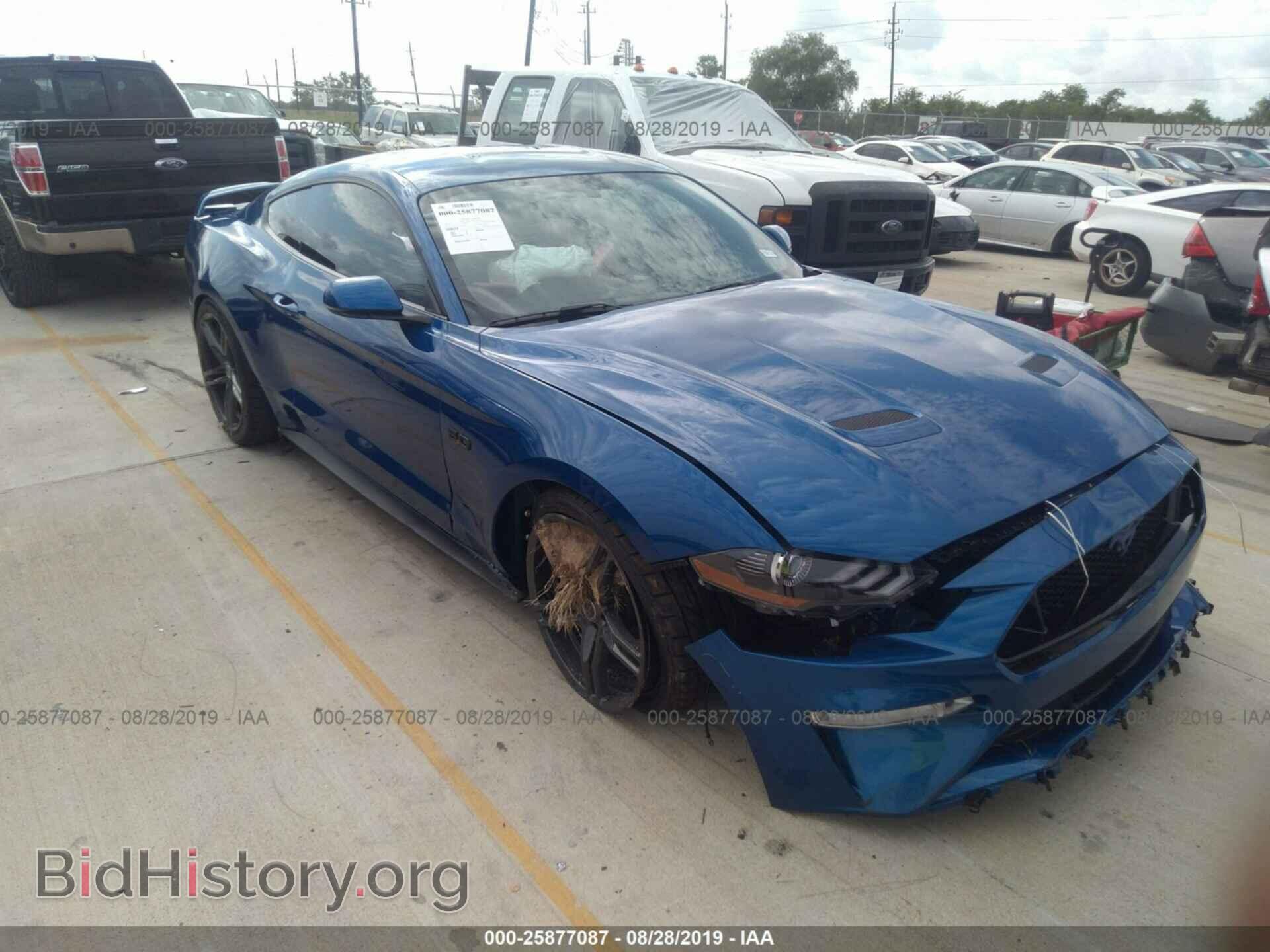 Photo 1FA6P8CF5J5103848 - FORD MUSTANG 2018