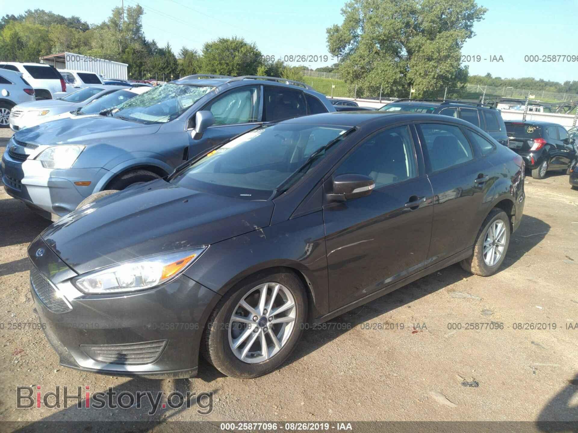 2016 FORD FOCUS - VIN: 1FADP3F2XGL351102 - Фото 2