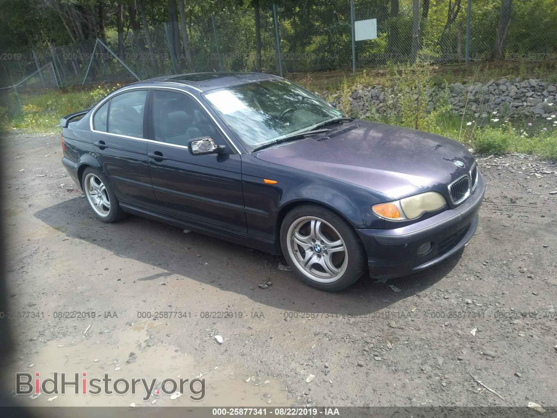 Photo WBAEV53473KM02591 - BMW 330 2003