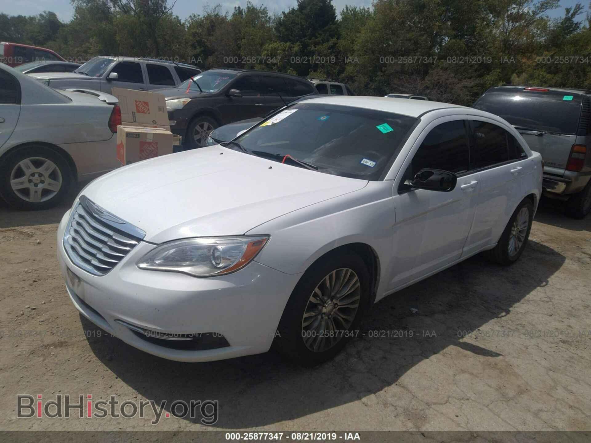 2012 CHRYSLER 200 - VIN: 1C3CCBAB6CN149430 - Photo 2