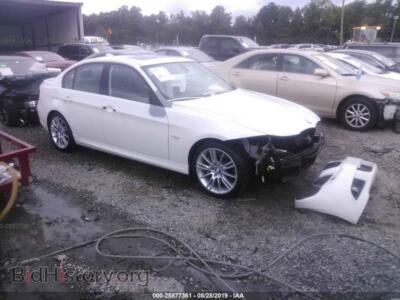 2009 BMW 335 XI, белый — VIN WBAPL33569A515541, IAAI