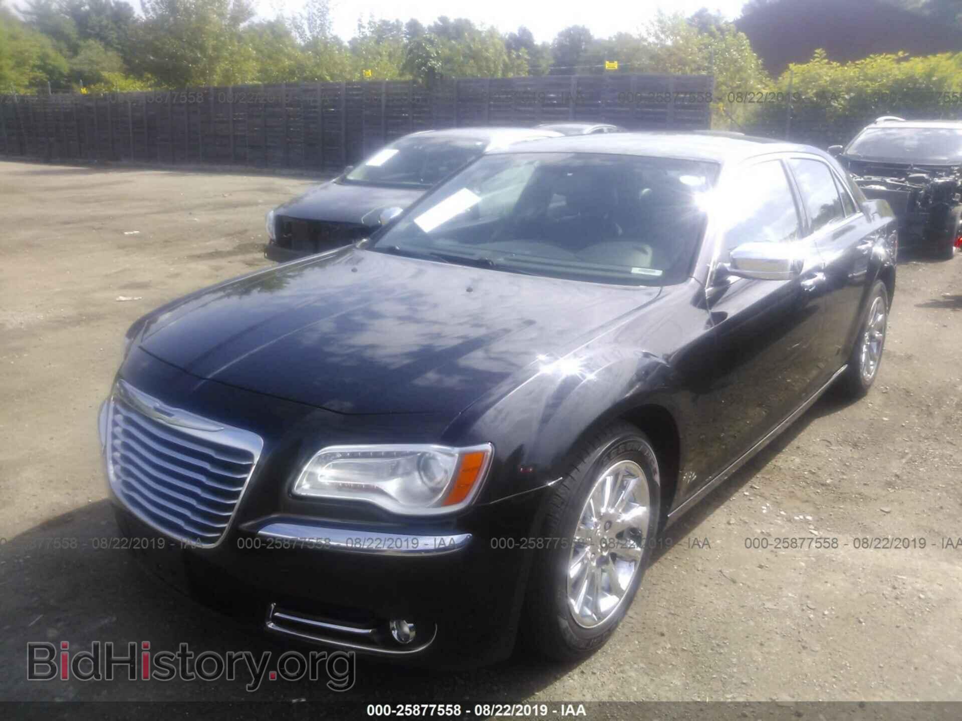 2014 CHRYSLER 300 - VIN: 2C3CCAAG6EH341660 - Фото 2
