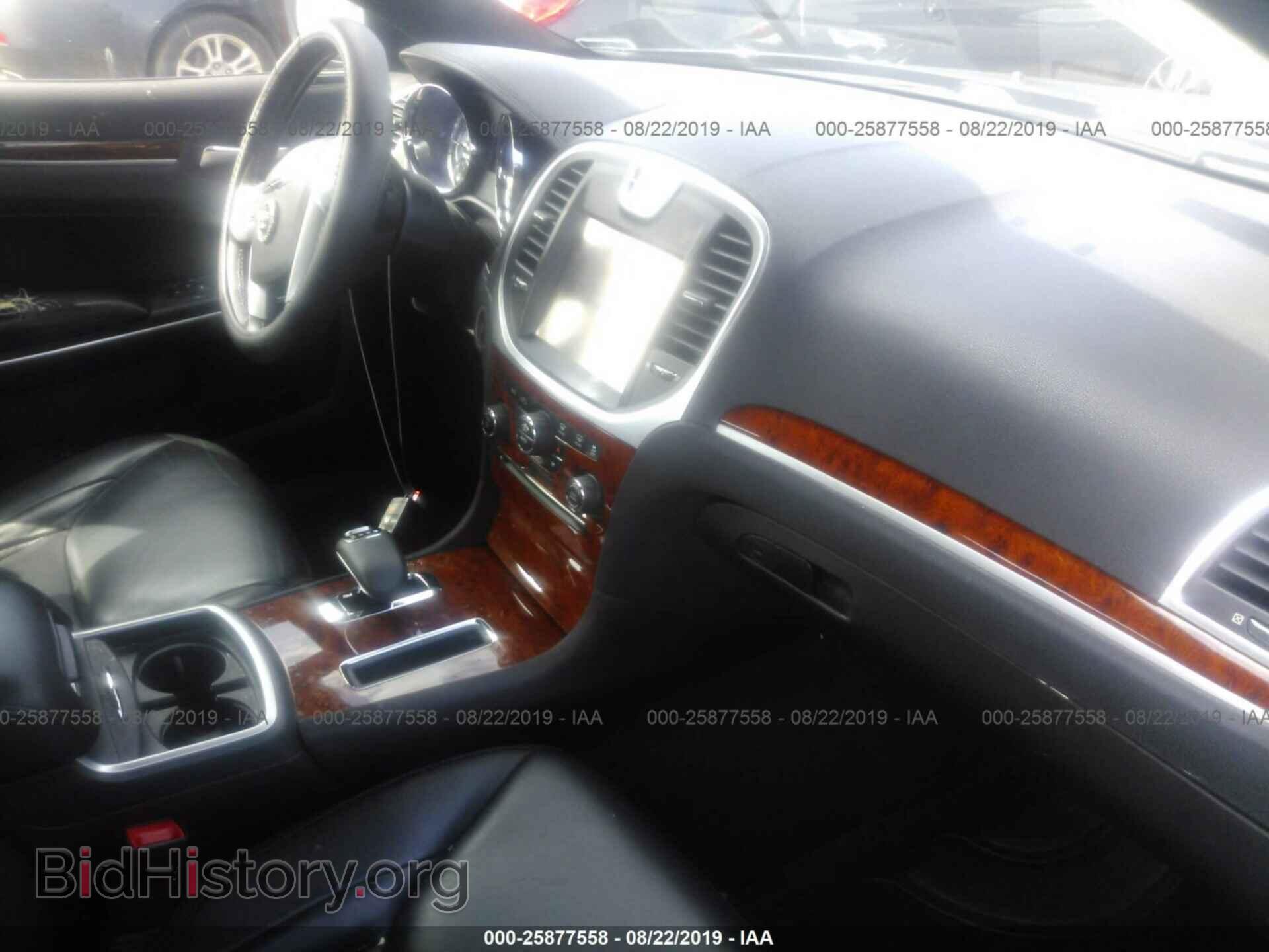 2014 CHRYSLER 300 - VIN: 2C3CCAAG6EH341660 - Фото 5