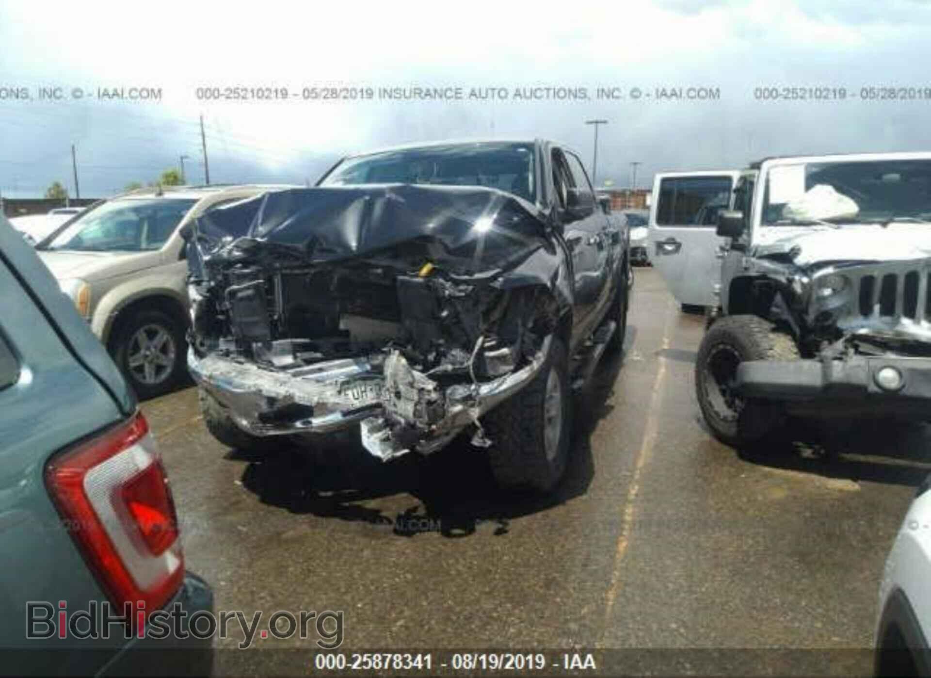 2017 RAM 1500 - VIN: 1C6RR7TT5HS761304 - Photo 2
