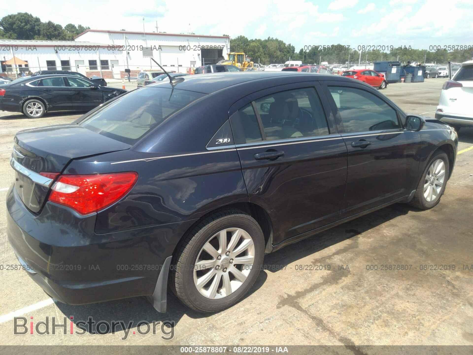 2011 CHRYSLER 200 - VIN: 1C3BC1FB8BN568988 - Фото 4